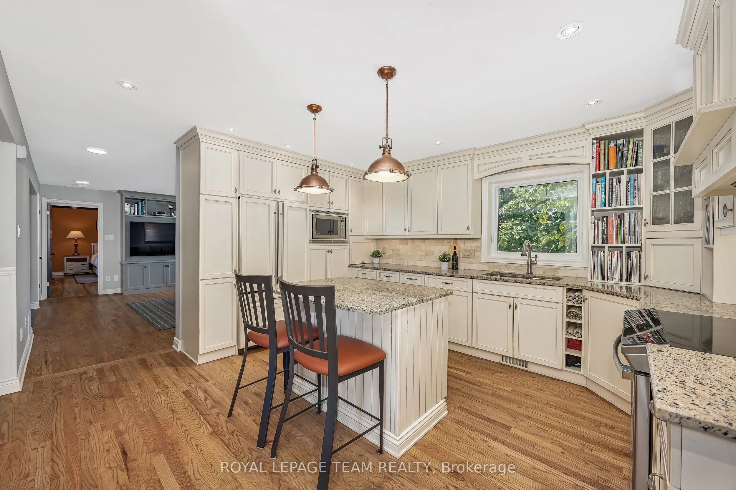 335 Hamilton Road