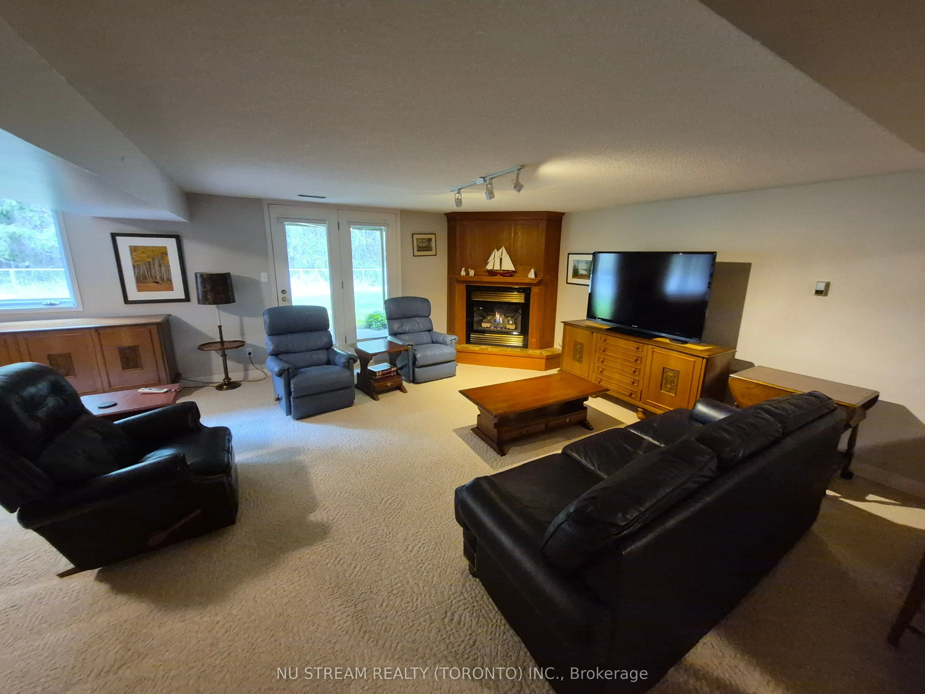 691 Lansdowne Avenue, #30