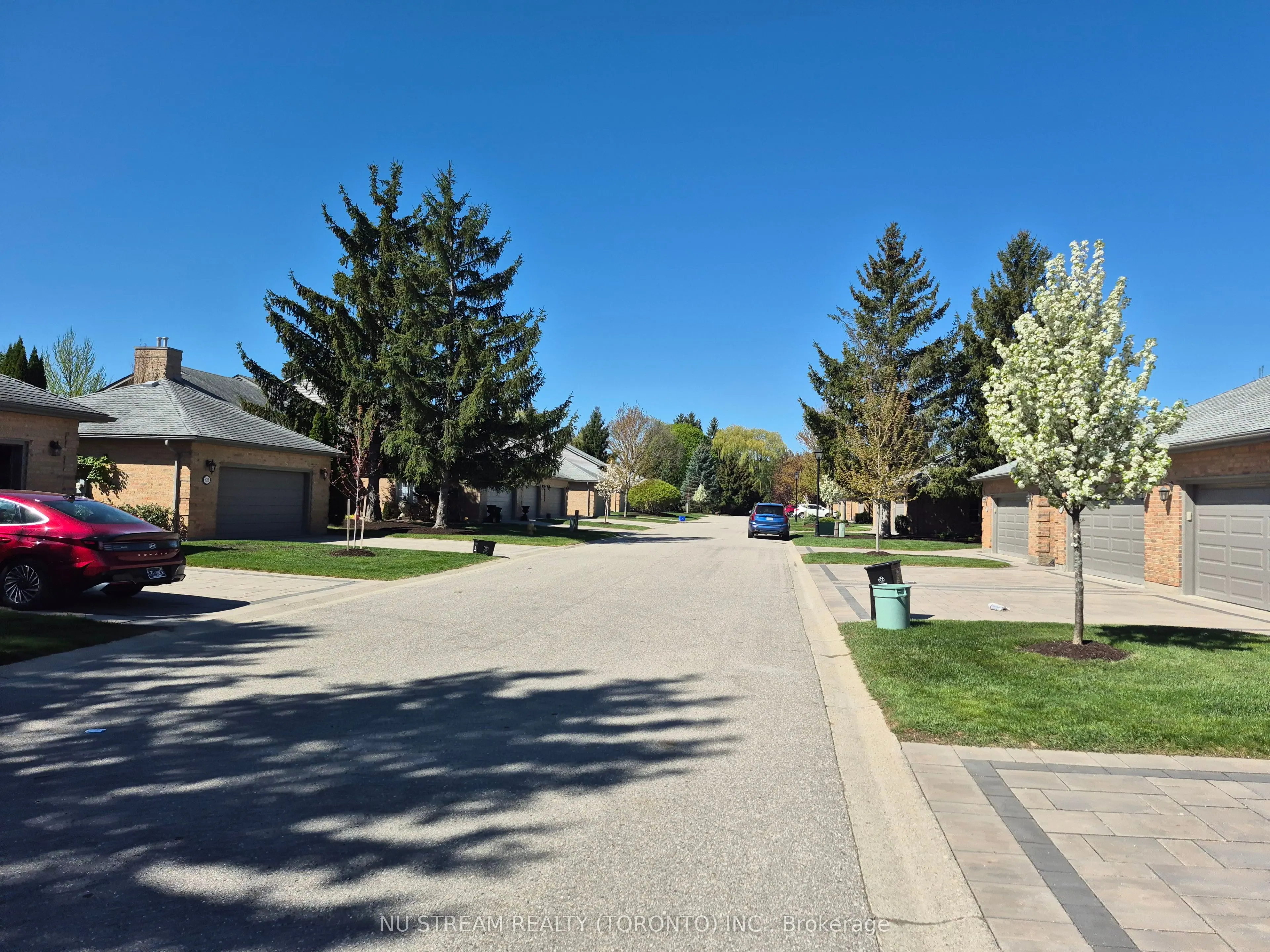 691 Lansdowne Avenue, #30