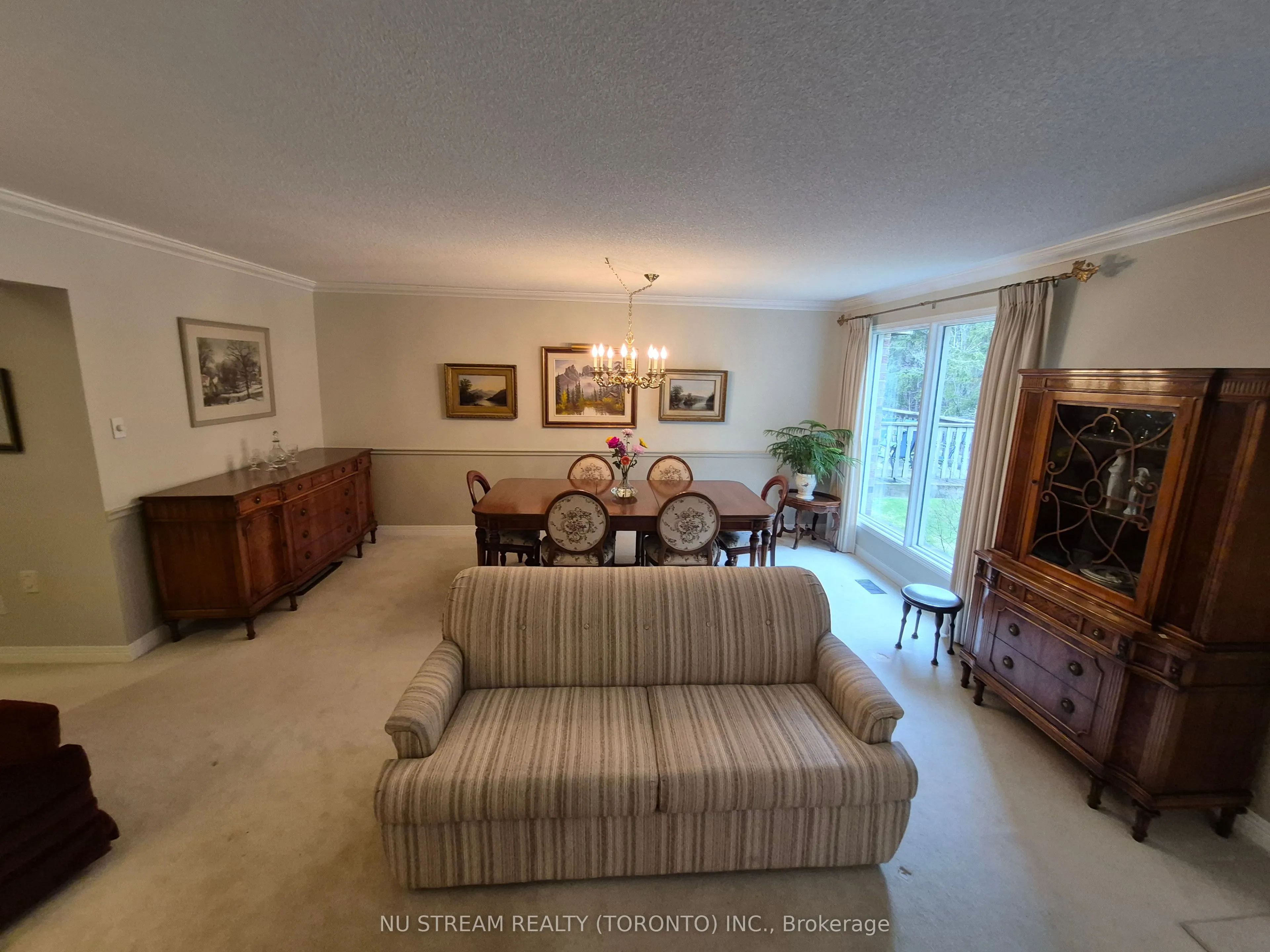 691 Lansdowne Avenue, #30