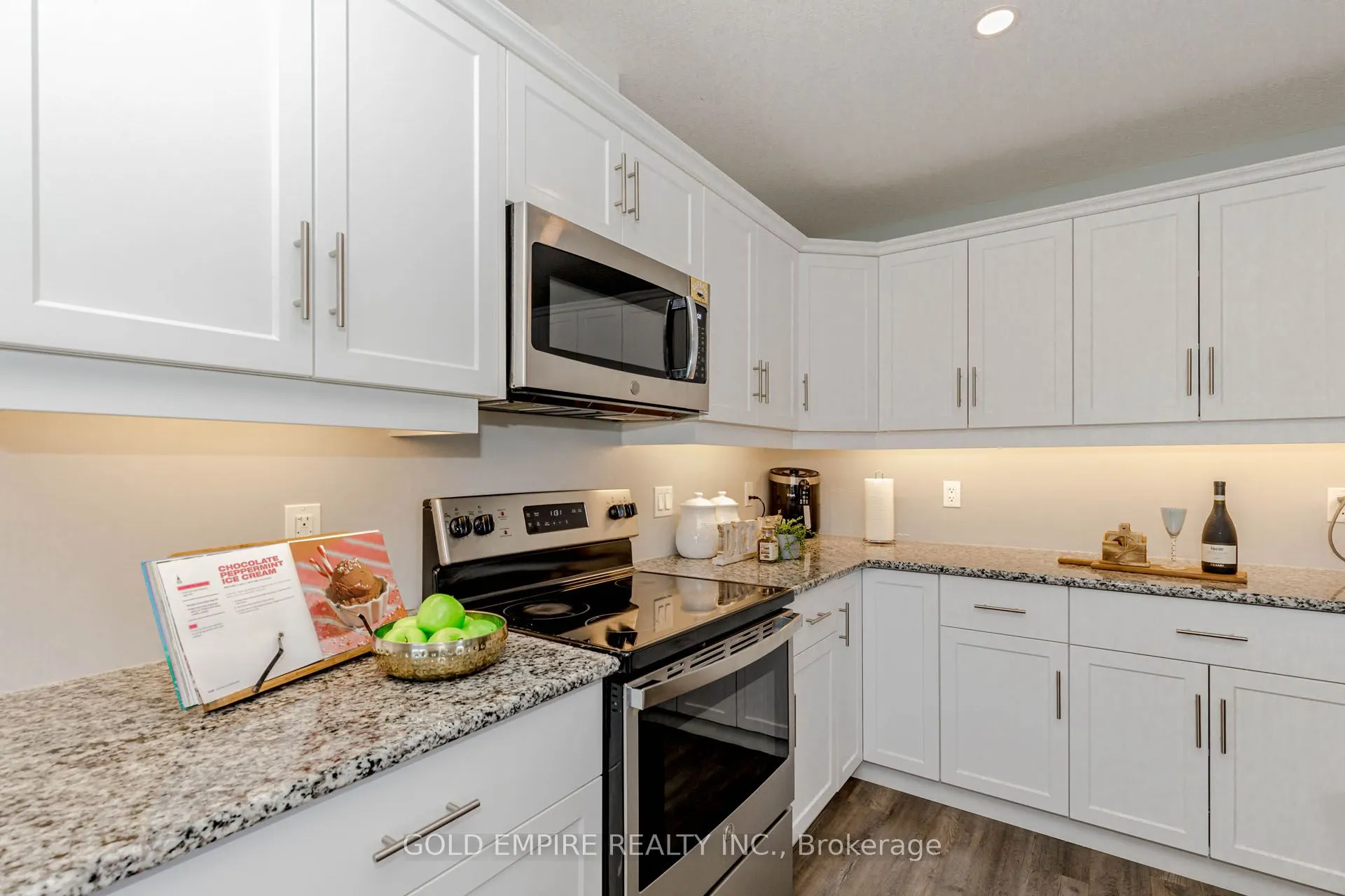28 MINLER Street, #6