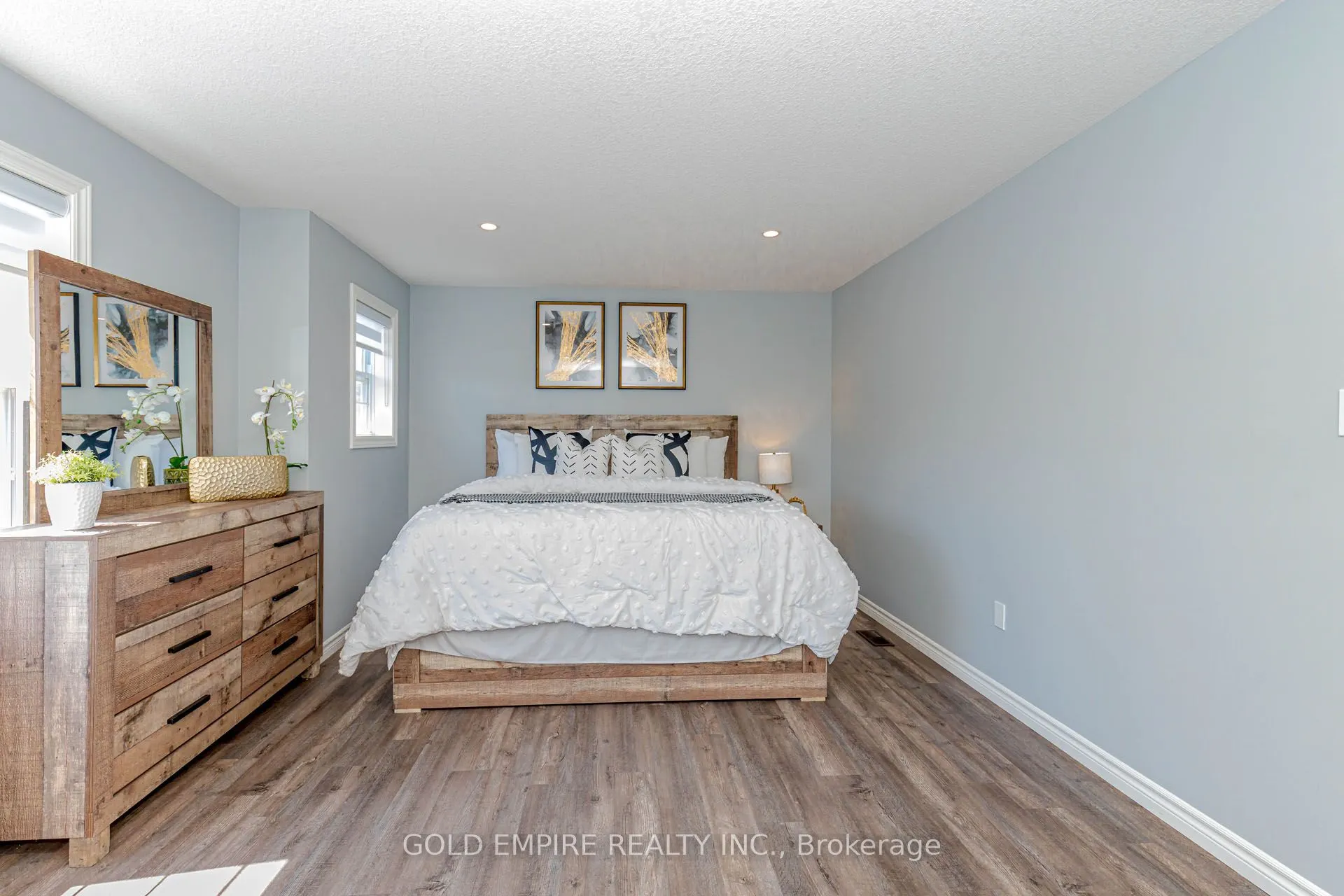 28 MINLER Street, #6