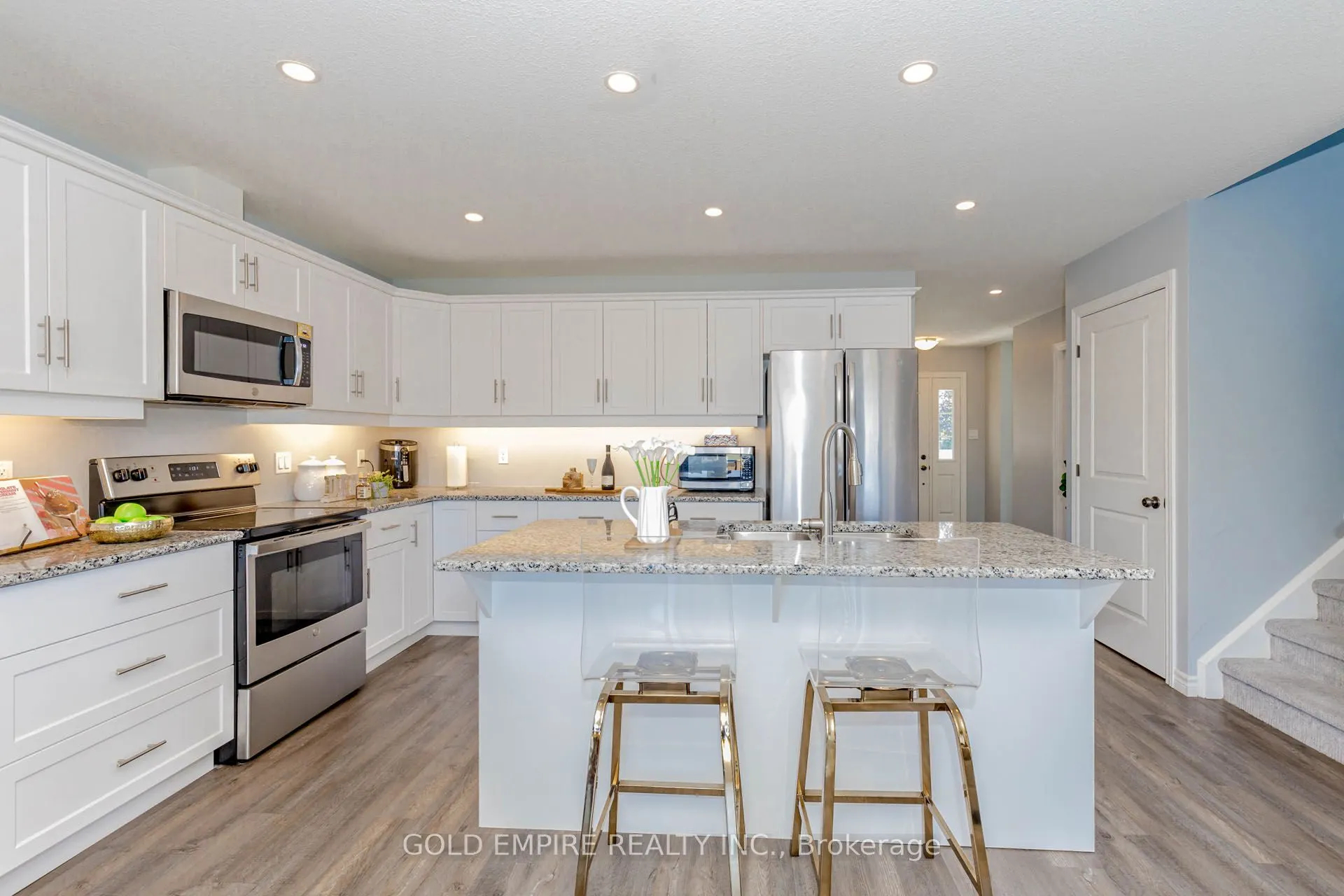 28 MINLER Street, #6
