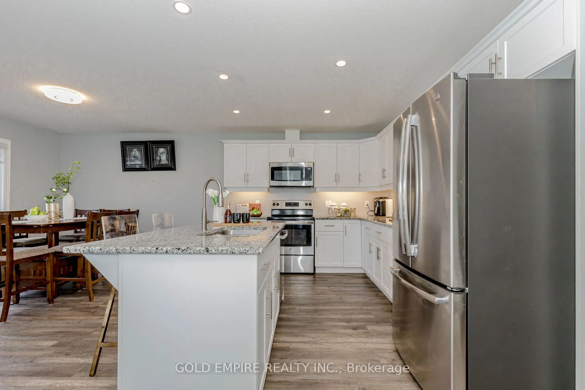 28 MINLER Street, #6