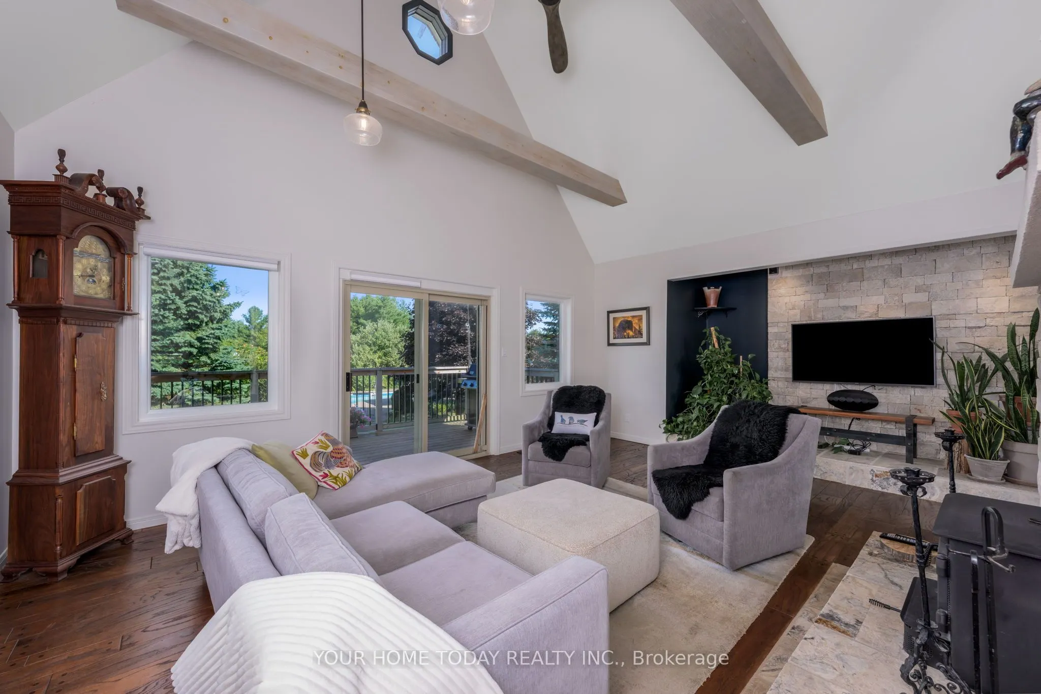 9542 Wellington Rd 42