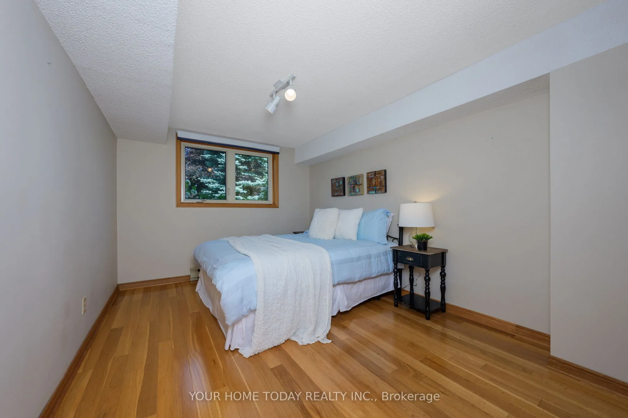 9542 Wellington Rd 42