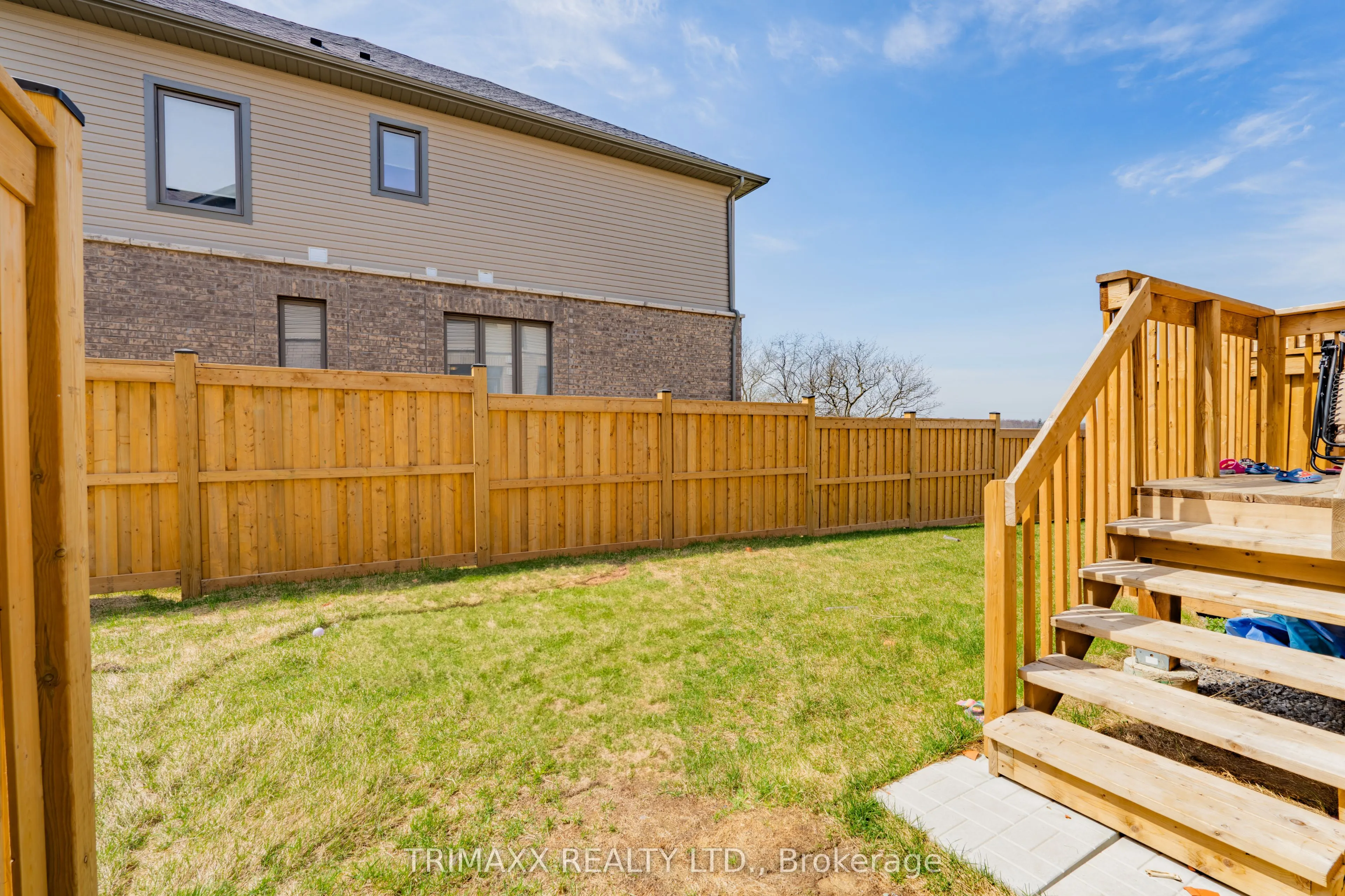 10 Freedom Crescent, #4