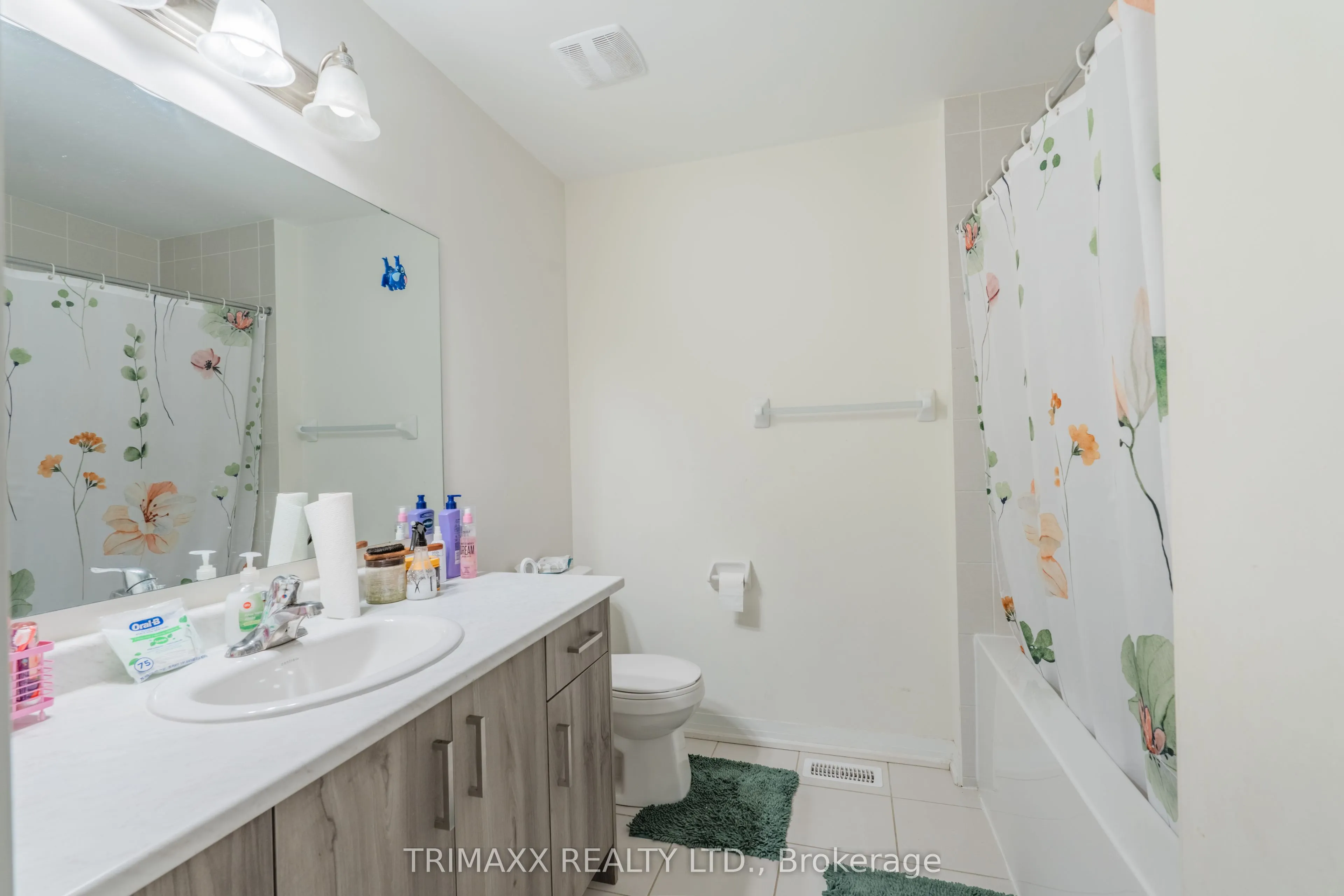 10 Freedom Crescent, #4