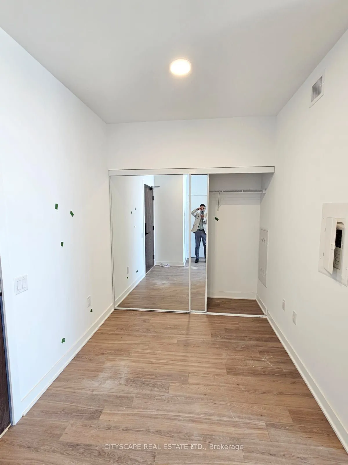 2782 Barton Street, #1612