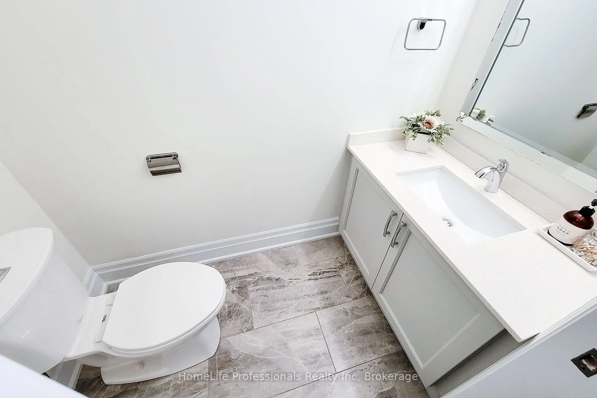 111 Wilson Street E, #7