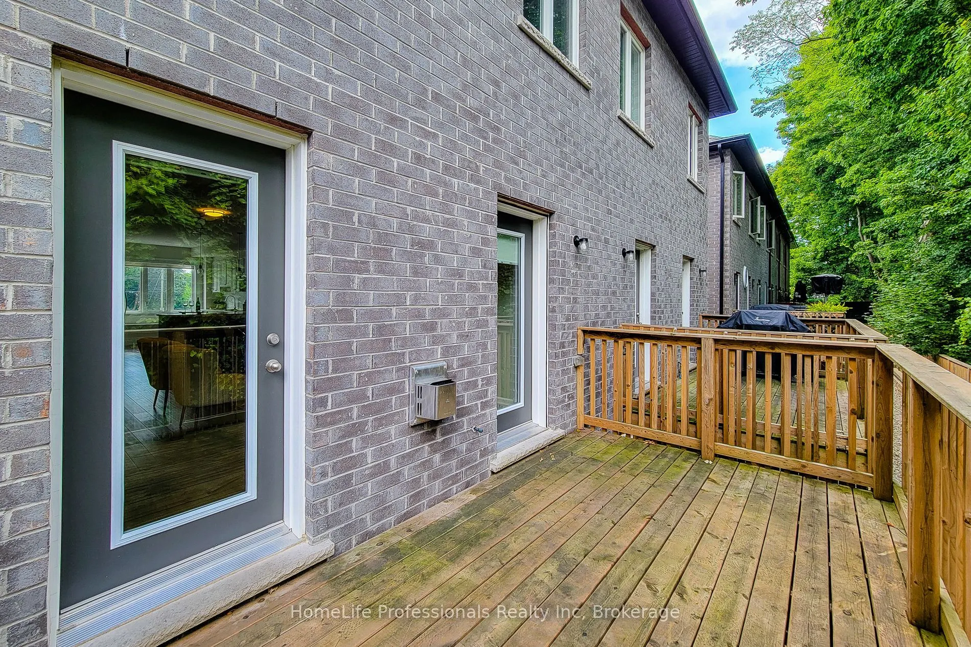 111 Wilson Street E, #7