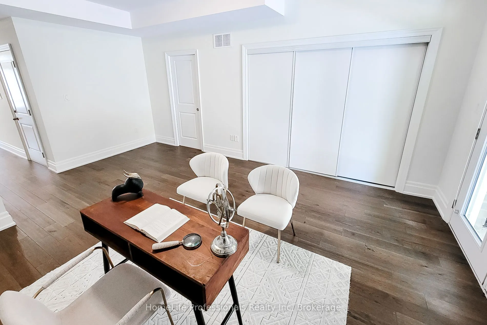 111 Wilson Street E, #7