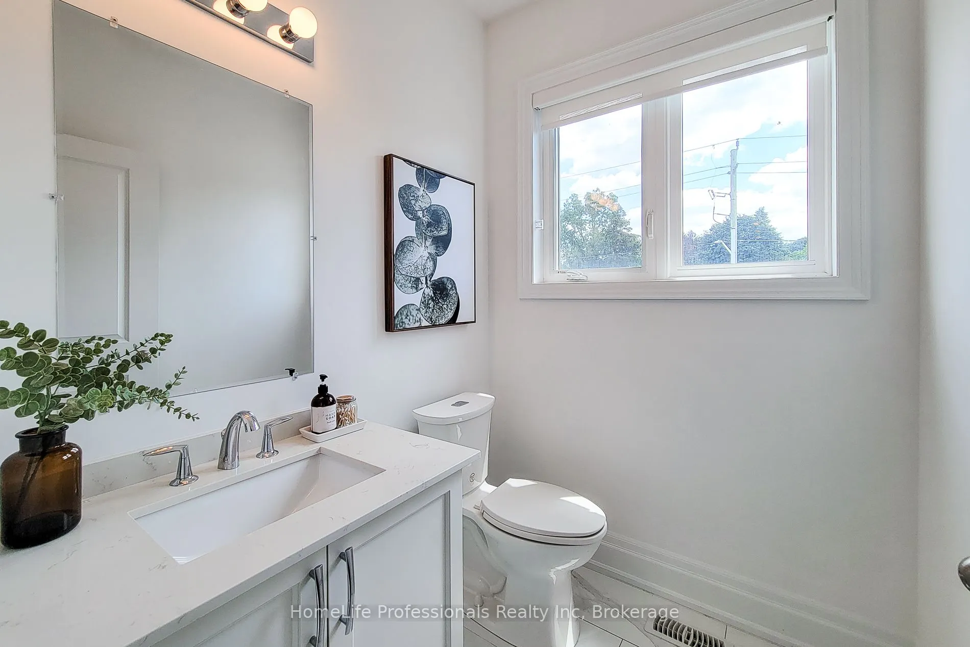 111 Wilson Street E, #7