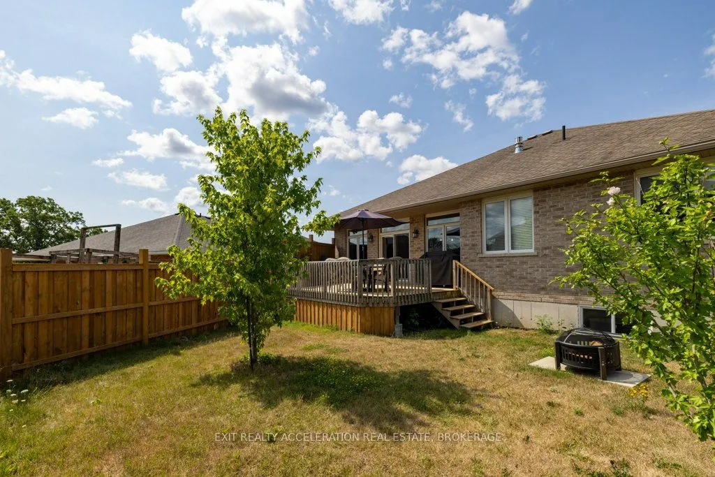 63 ASHWOOD CRESCENT