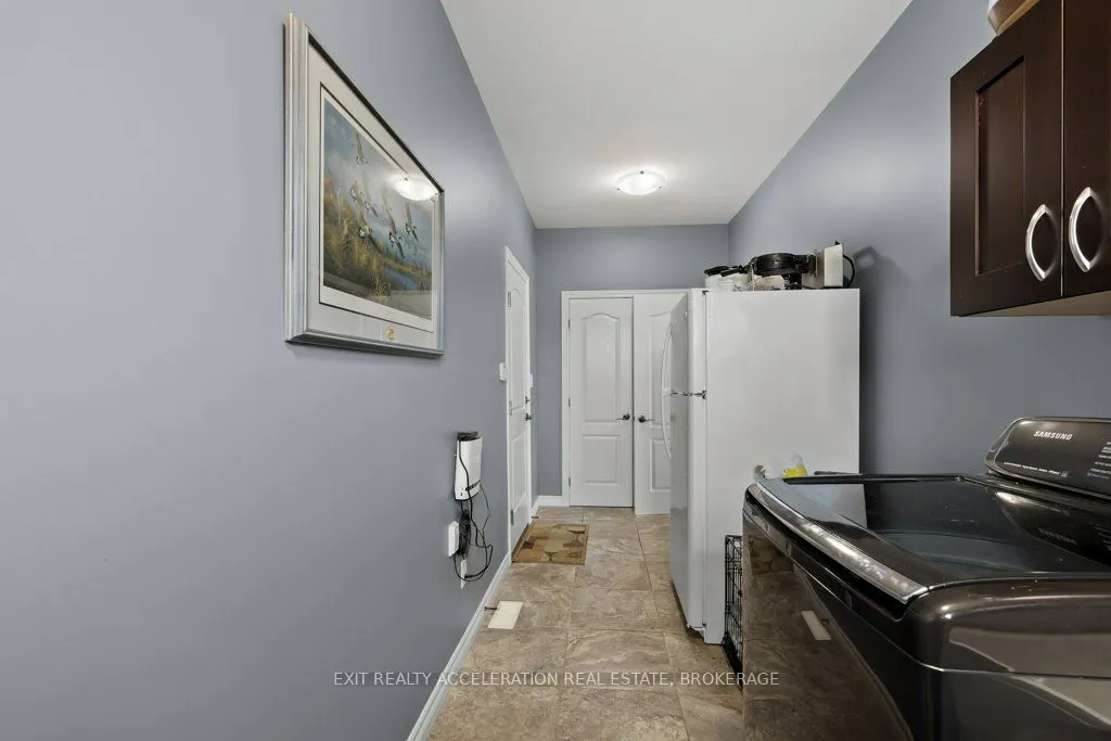 63 ASHWOOD CRESCENT