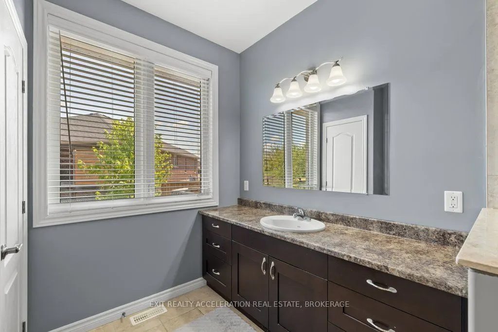 63 ASHWOOD CRESCENT