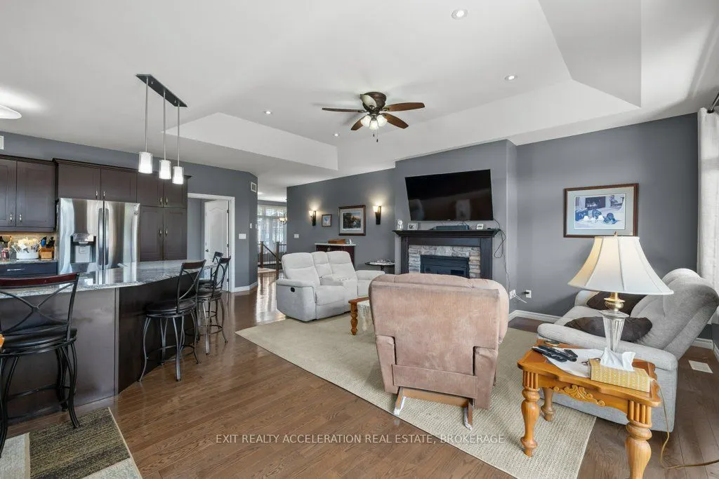 63 ASHWOOD CRESCENT