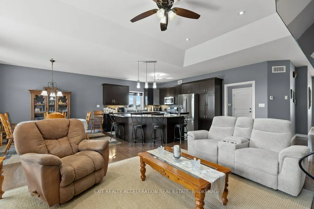 63 ASHWOOD CRESCENT