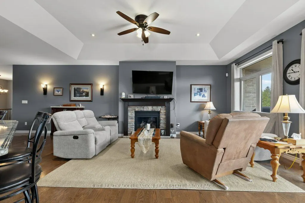 63 ASHWOOD CRESCENT