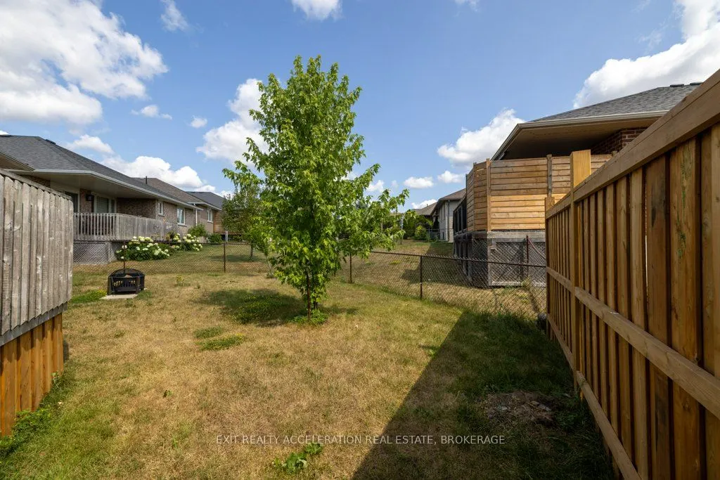 63 ASHWOOD CRESCENT