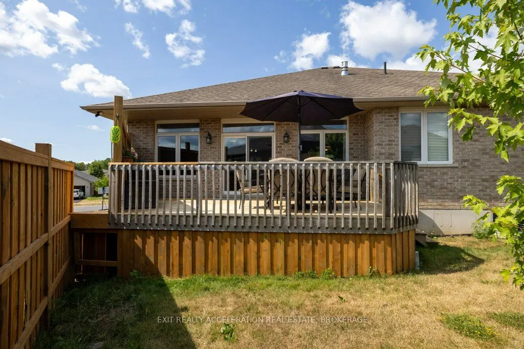 63 ASHWOOD CRESCENT