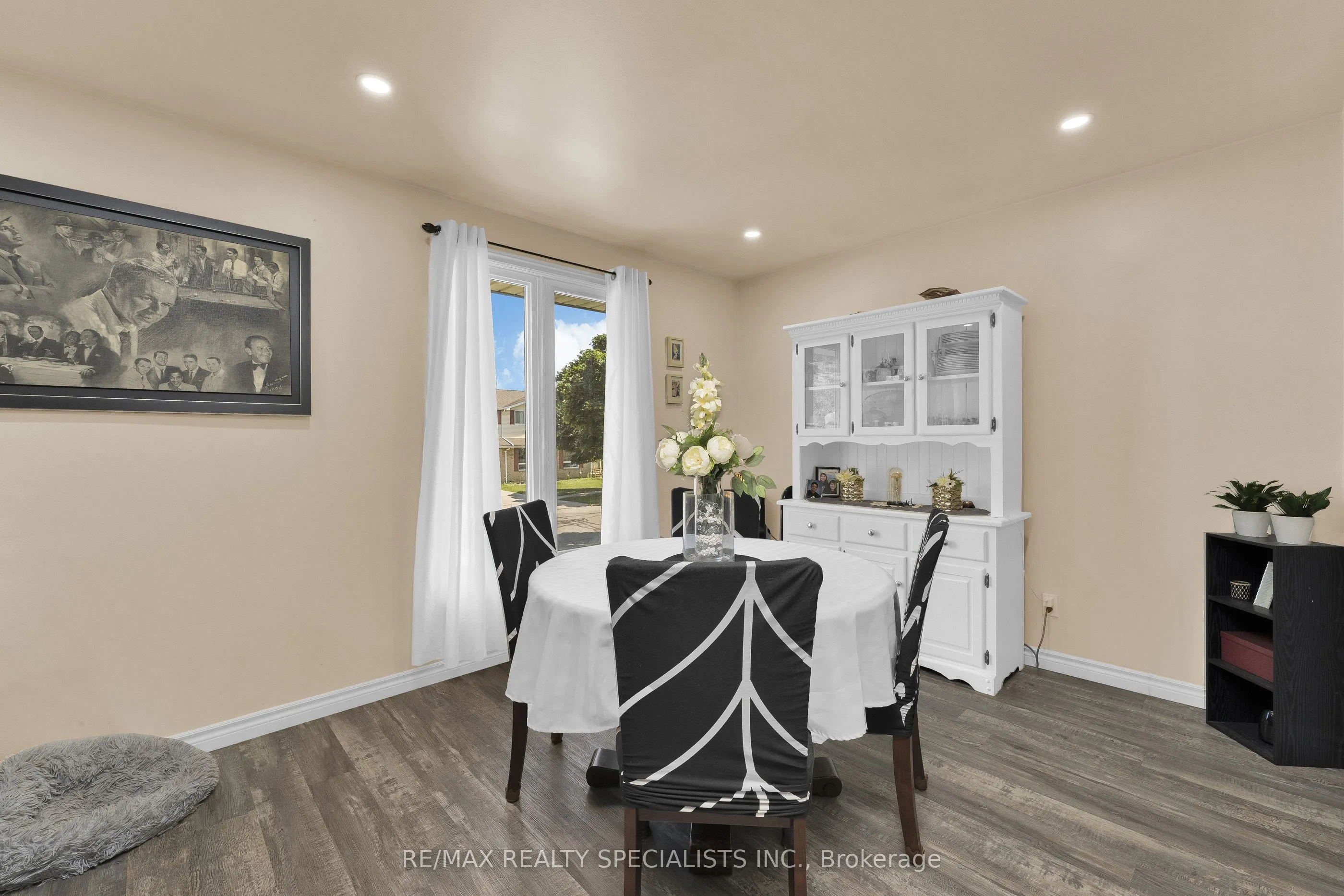 3195 Conservation Drive W