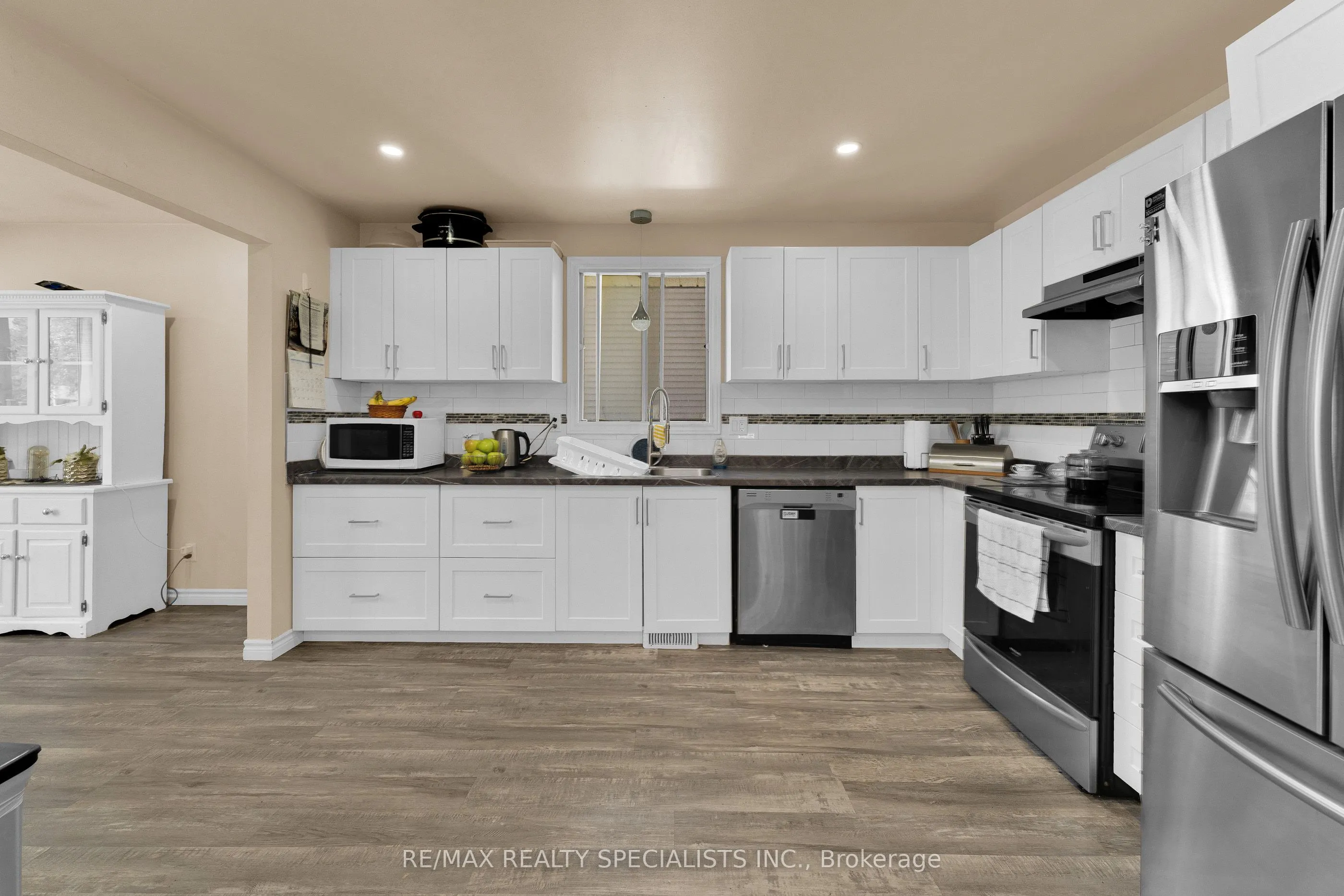 3195 Conservation Drive W