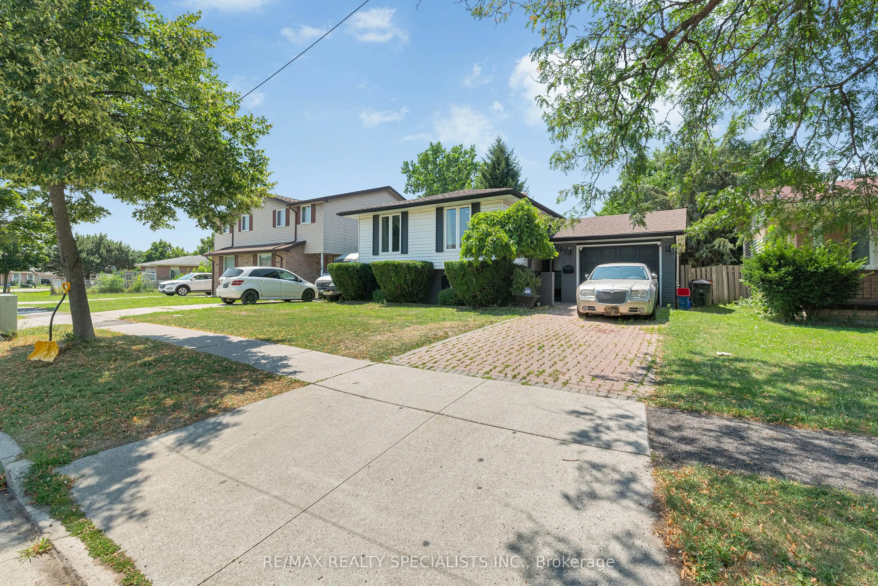 3195 Conservation Drive W