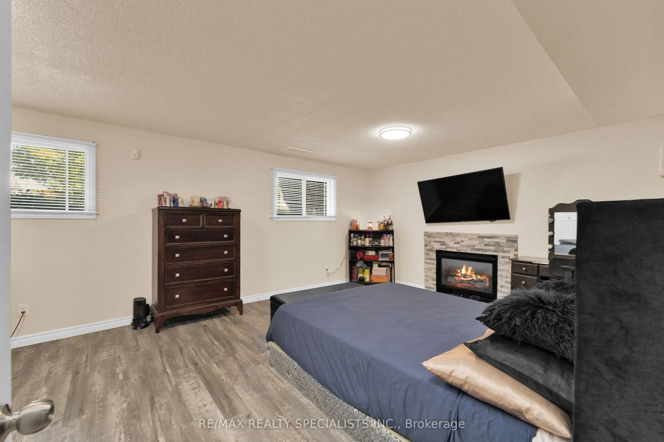 3195 Conservation Drive W