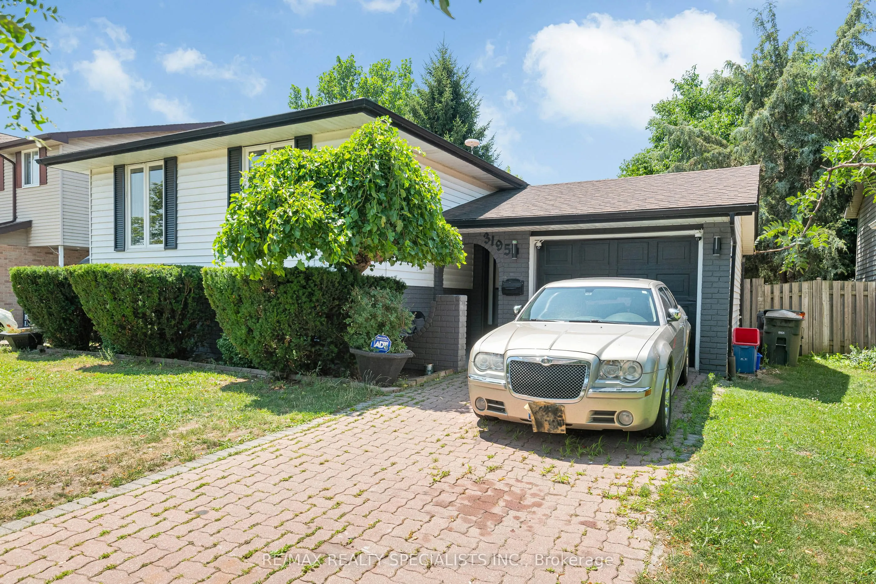 3195 Conservation Drive W