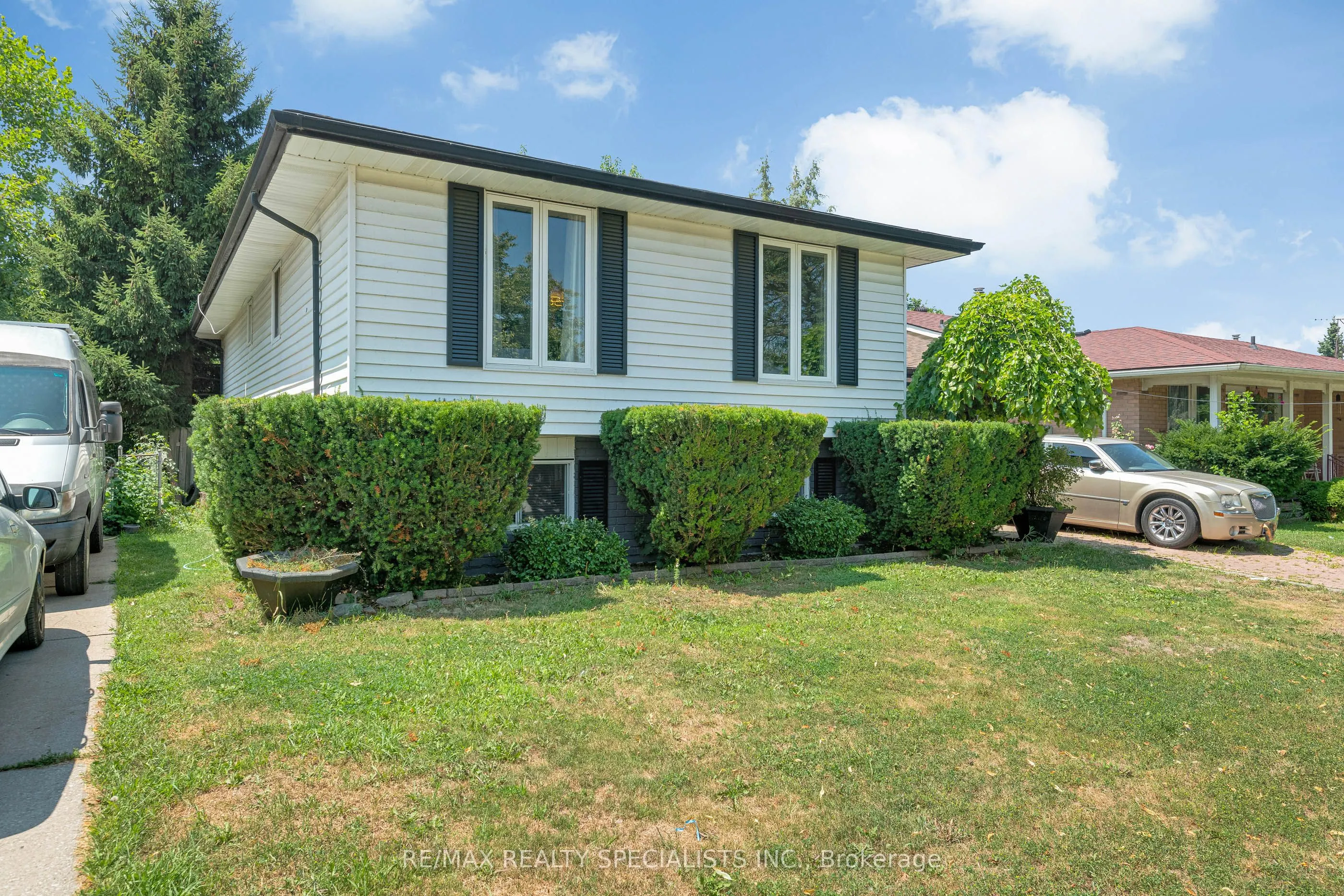 3195 Conservation Drive W