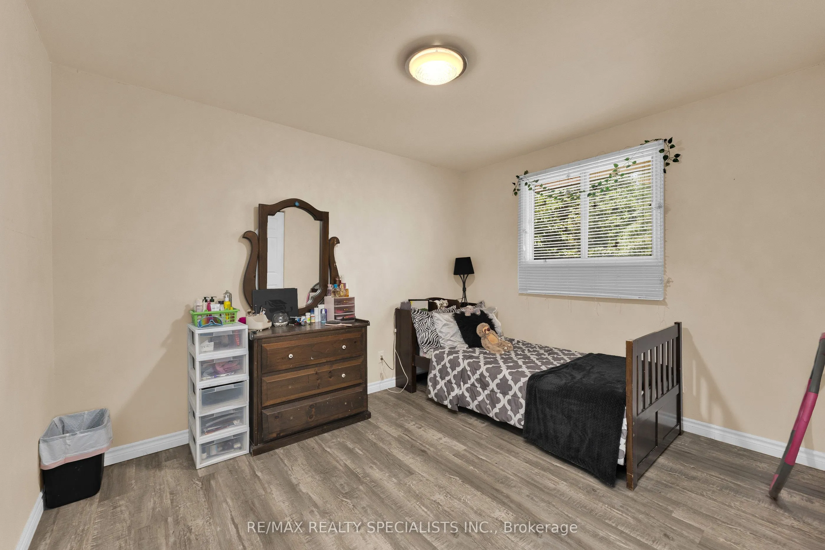 3195 Conservation Drive W
