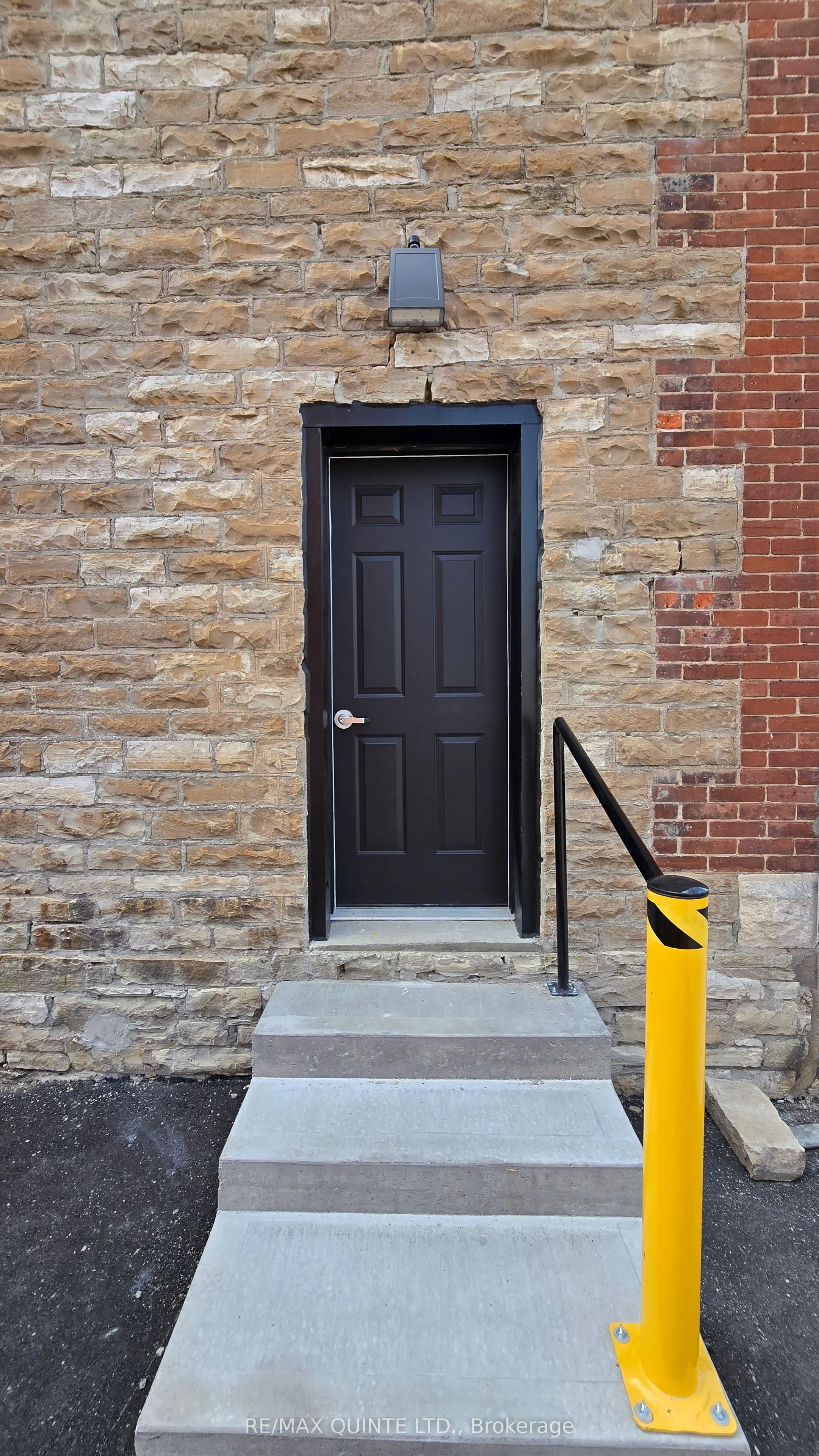 330 Victoria Street, #5
