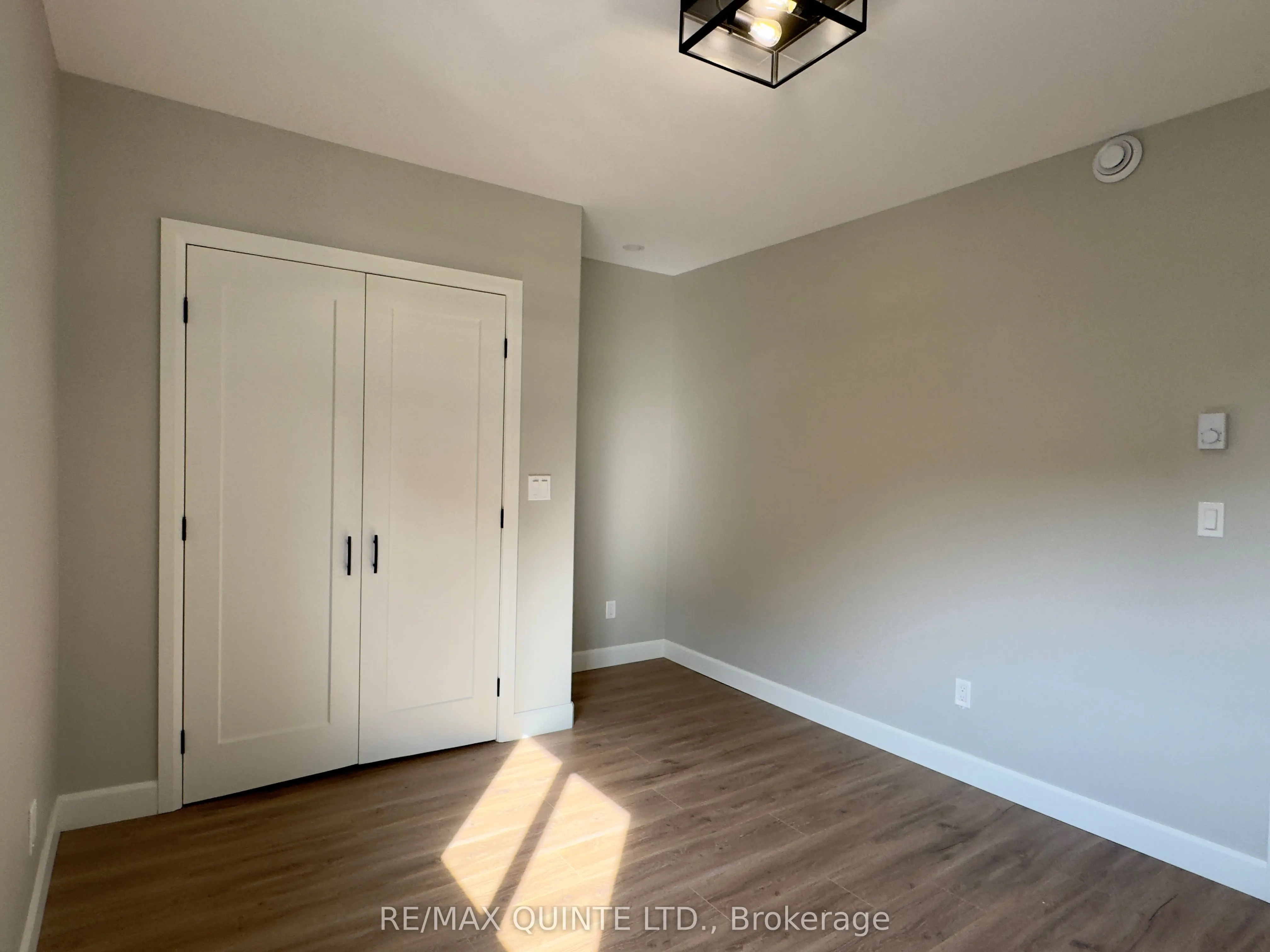 330 Victoria Street, #5