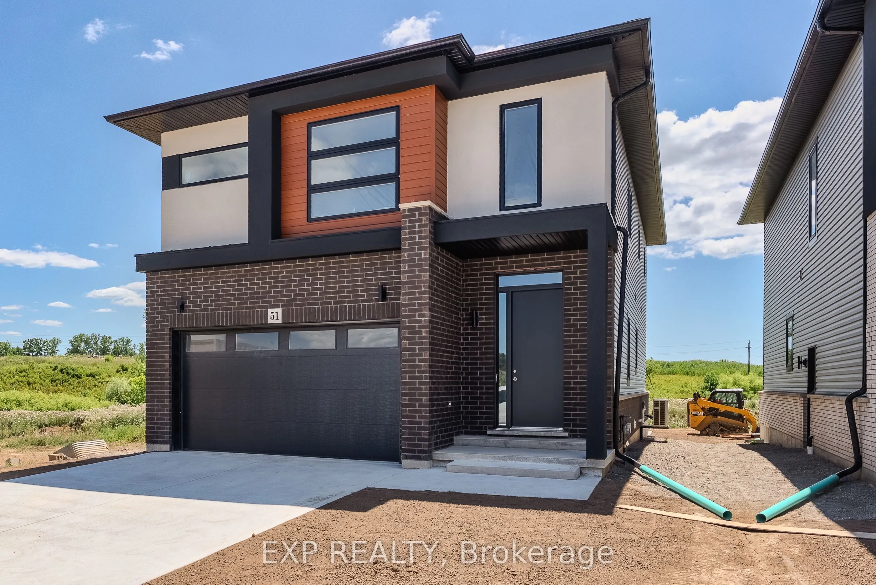 51 Alicia Crescent