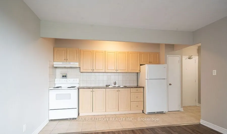 468 Ottawa Street, #332D