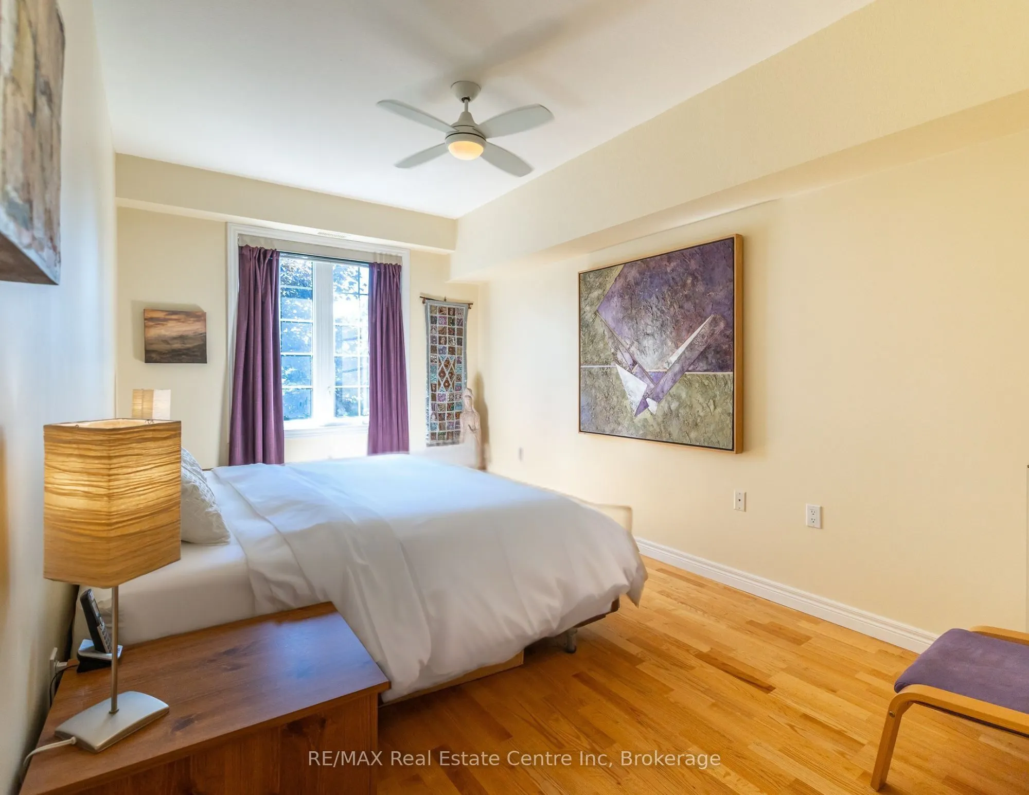 20 Station Square, #303