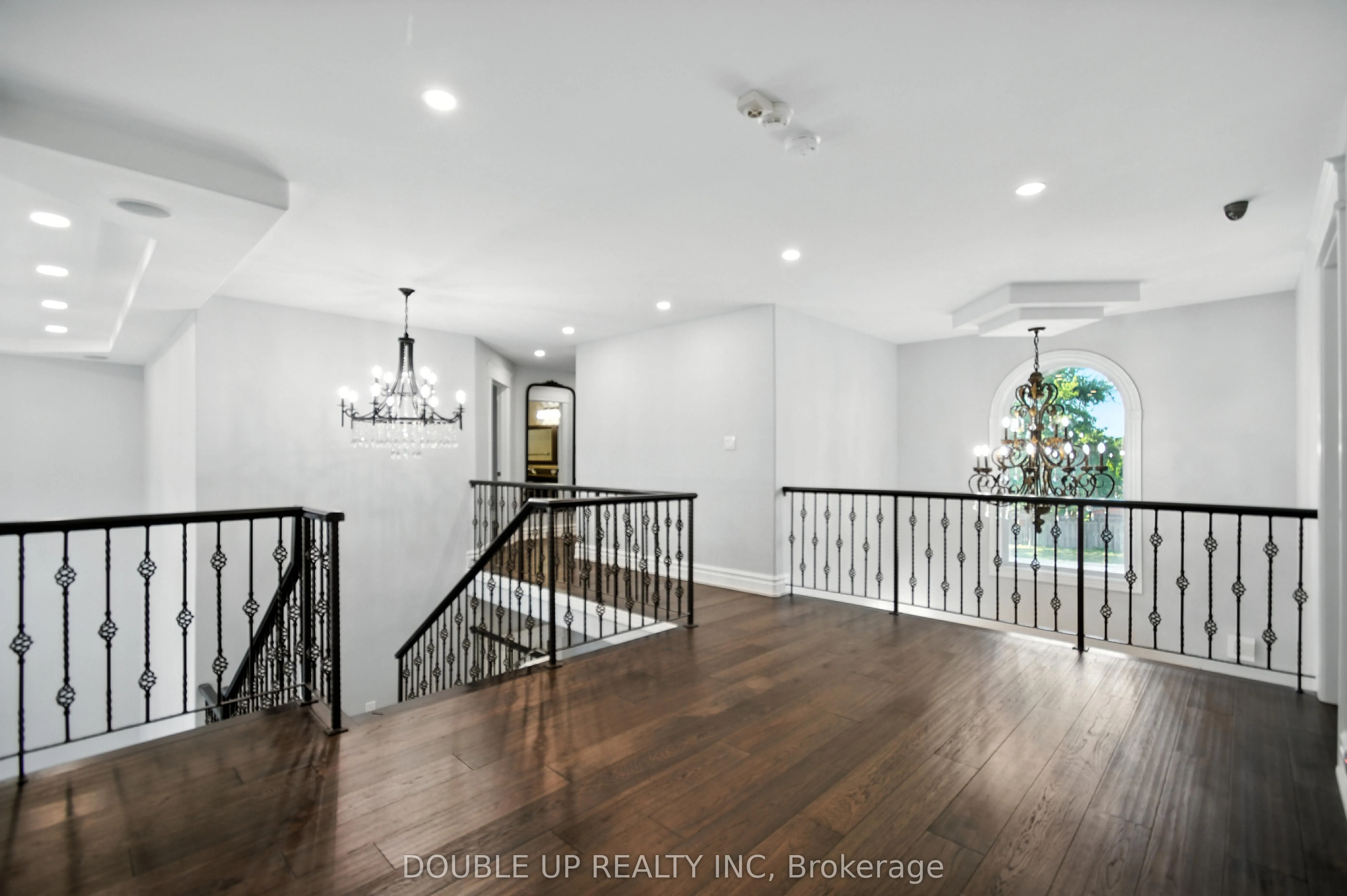 435 Country Club Drive
