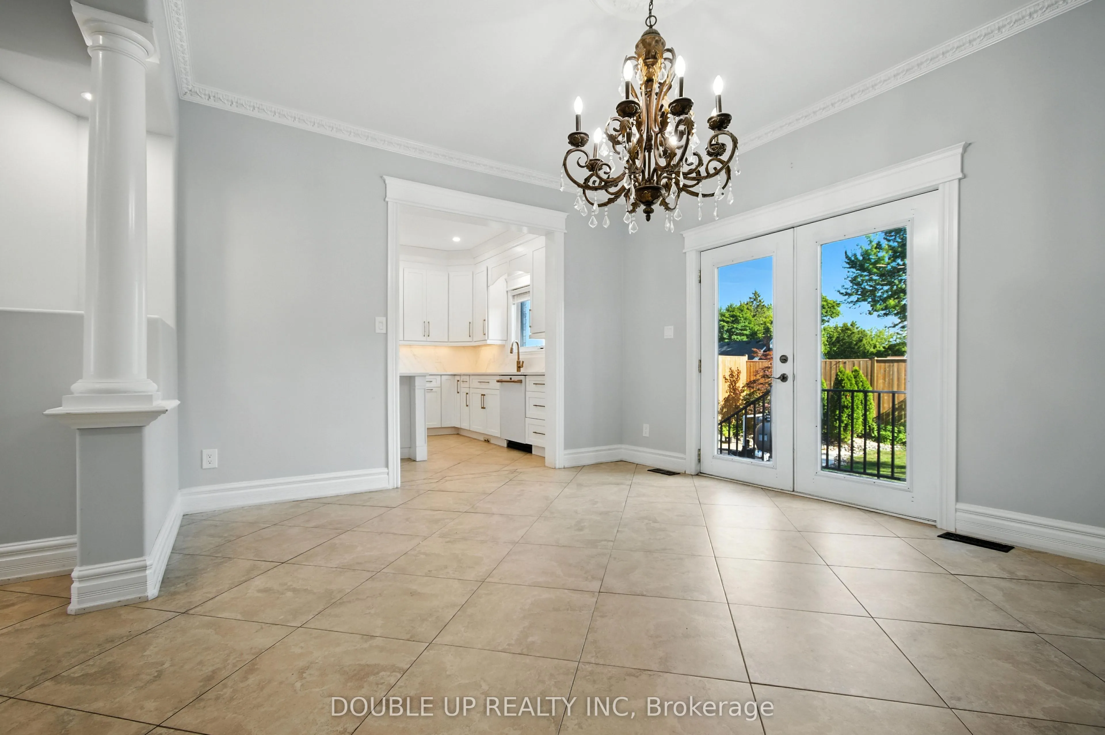 435 Country Club Drive