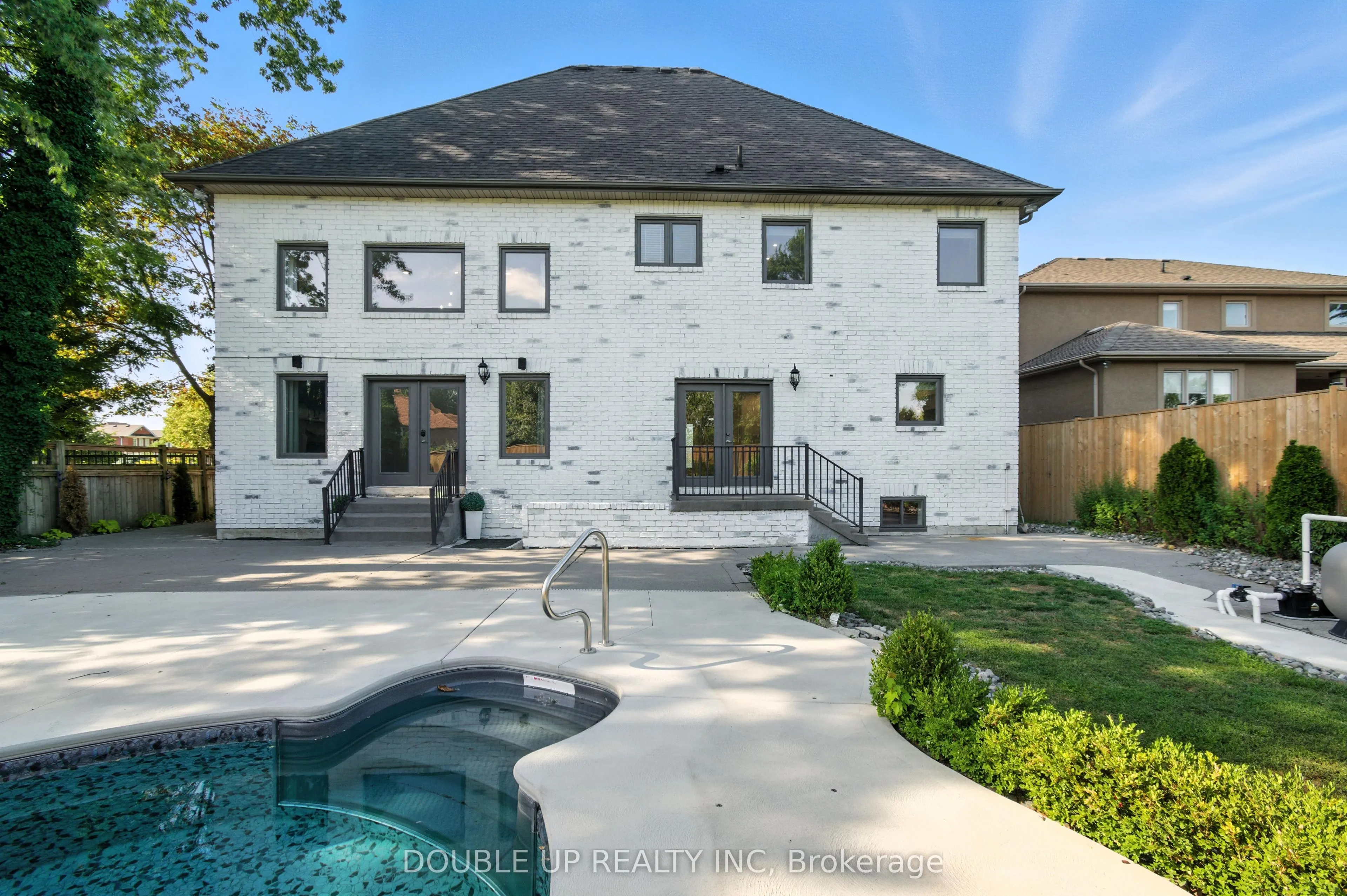 435 Country Club Drive