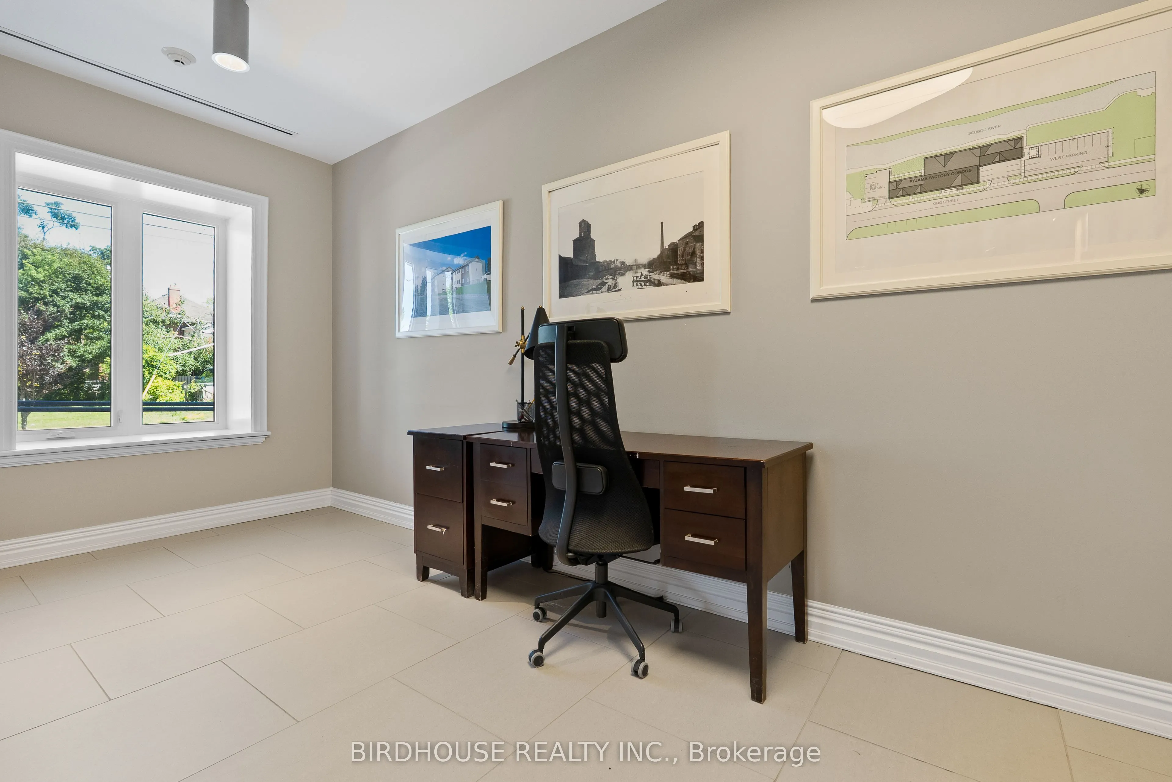 25 King Street, #102