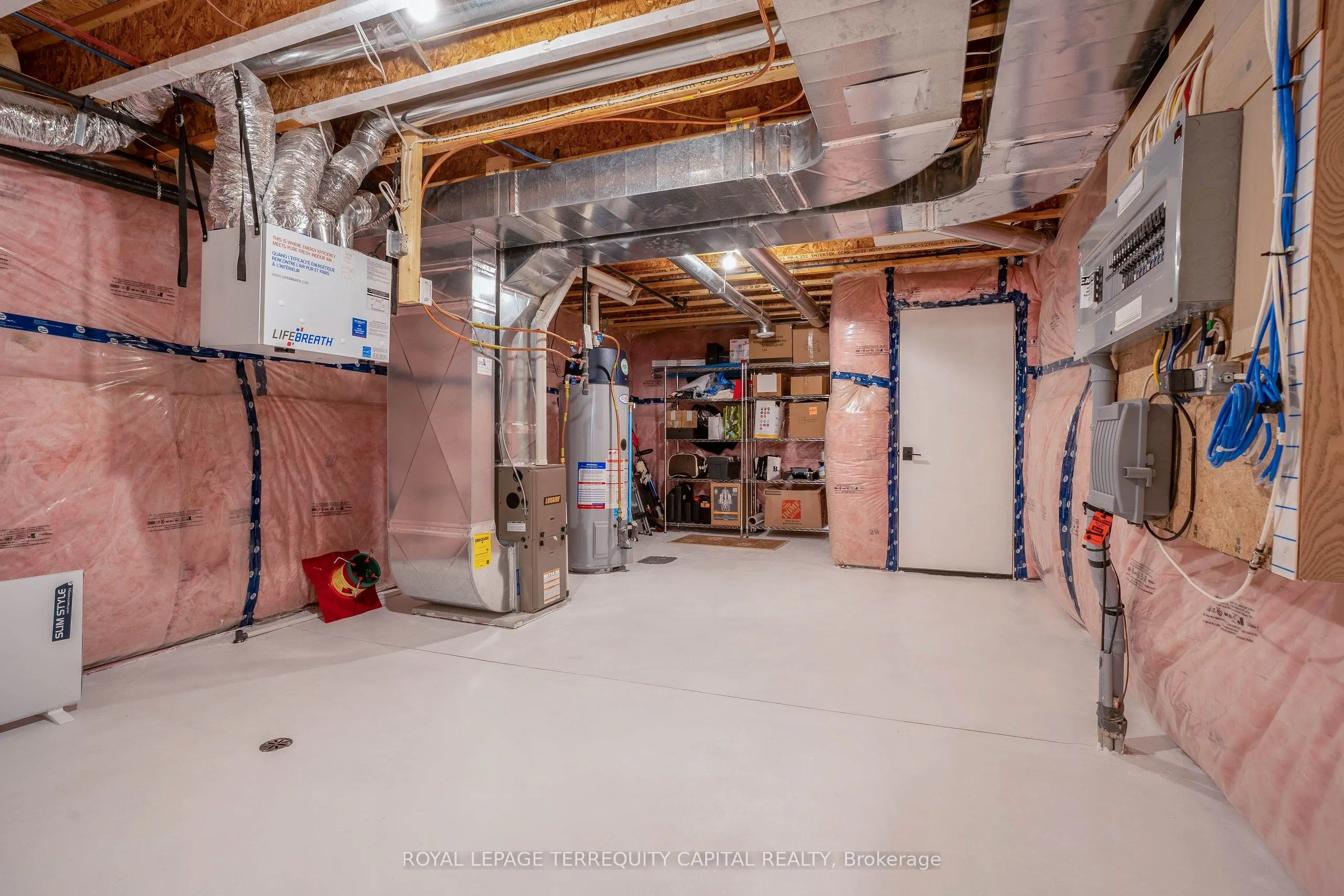 8974 Willoughby Drive, #19