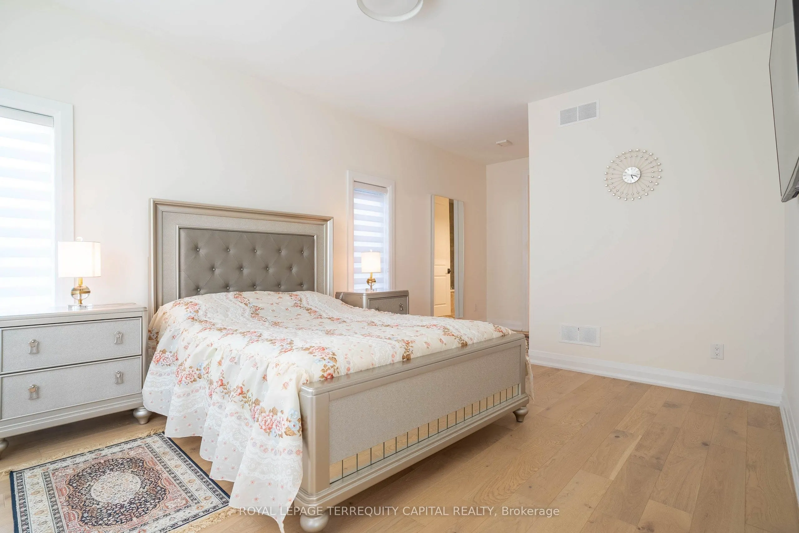 8974 Willoughby Drive, #19