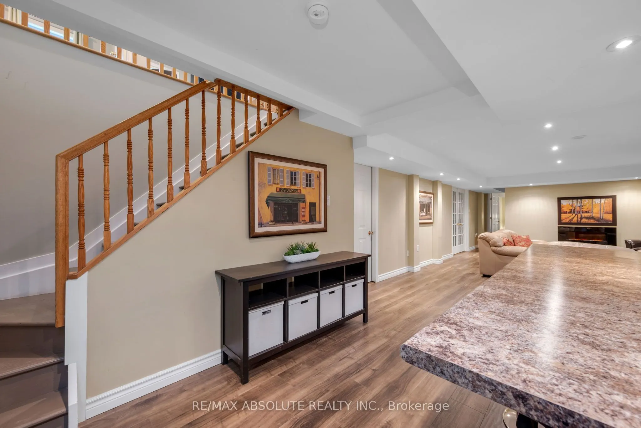 1601 Shauna Crescent