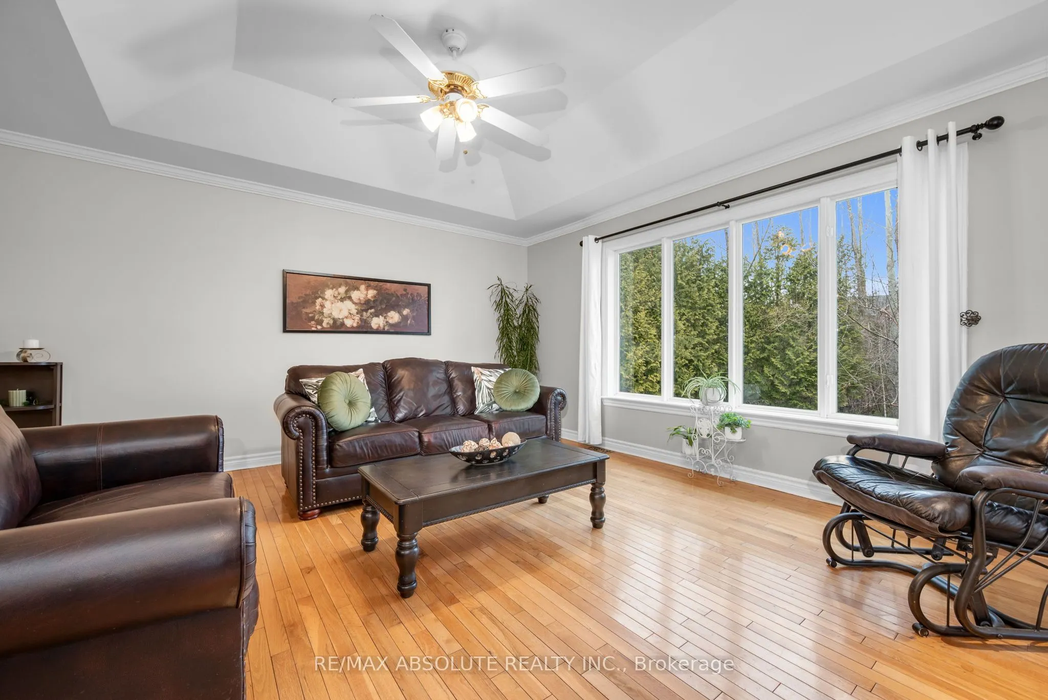 1601 Shauna Crescent
