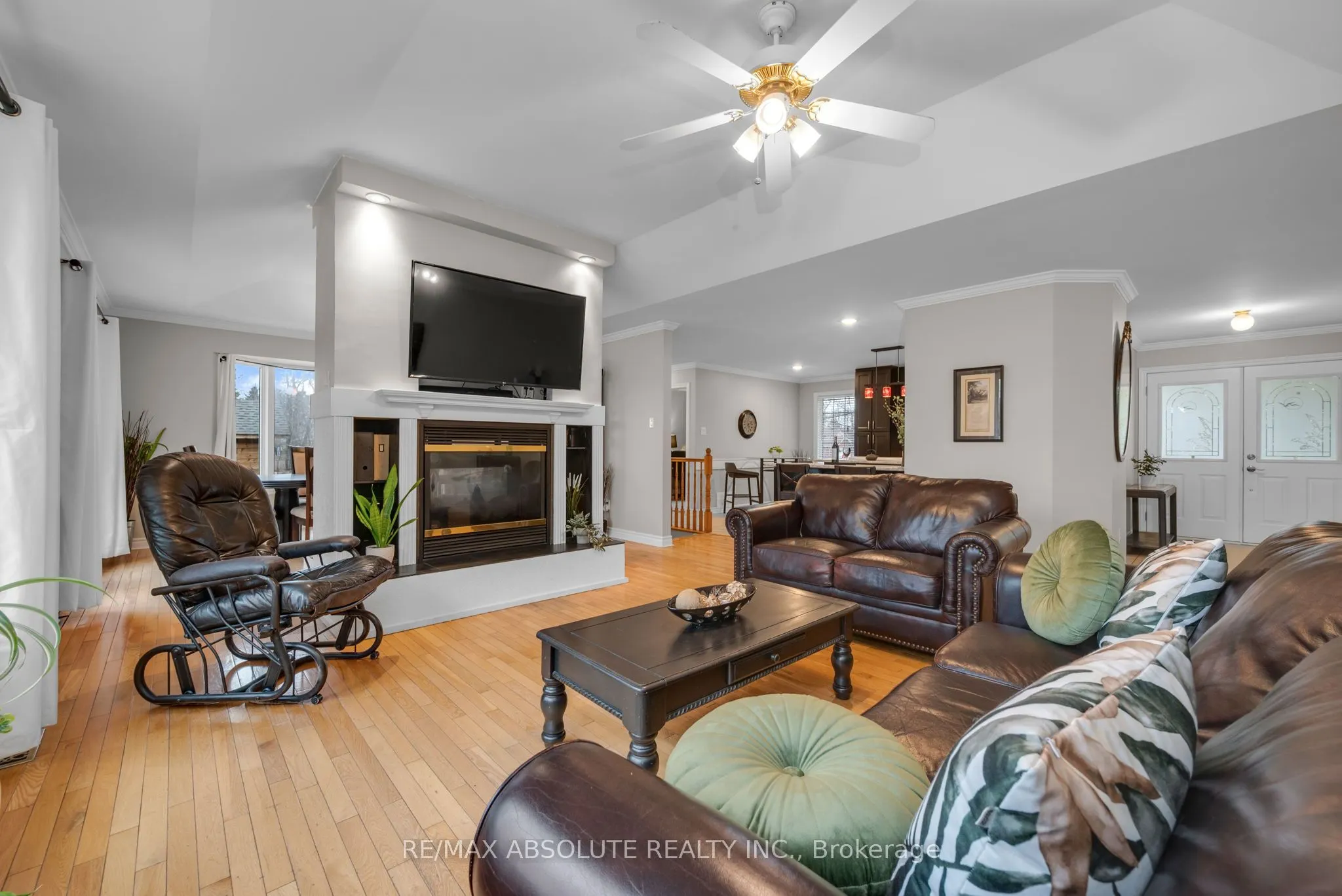 1601 Shauna Crescent