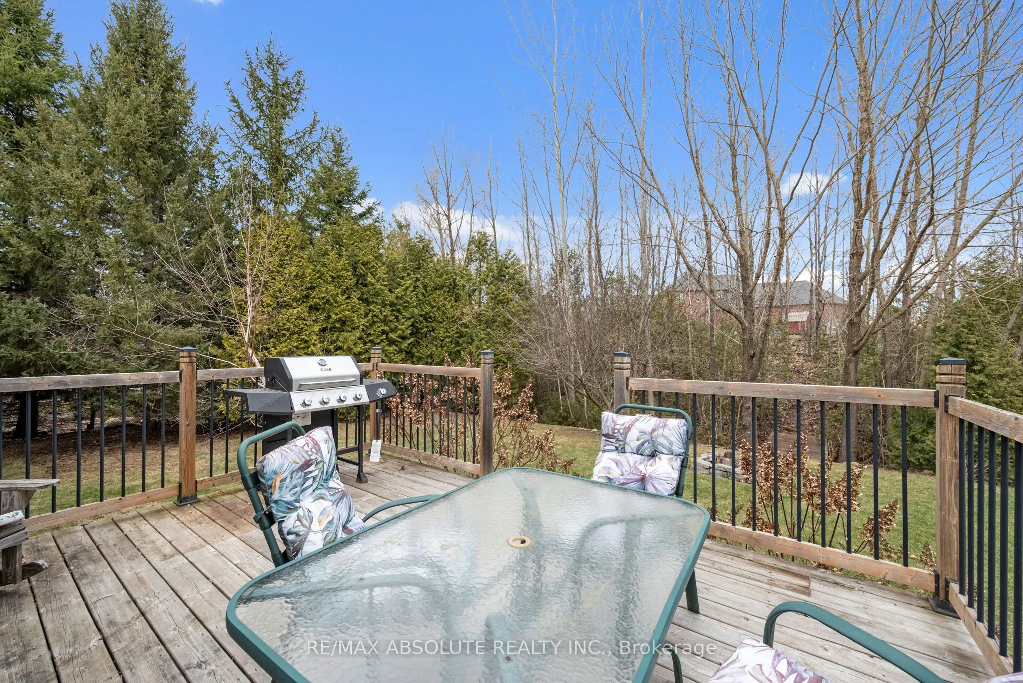1601 Shauna Crescent