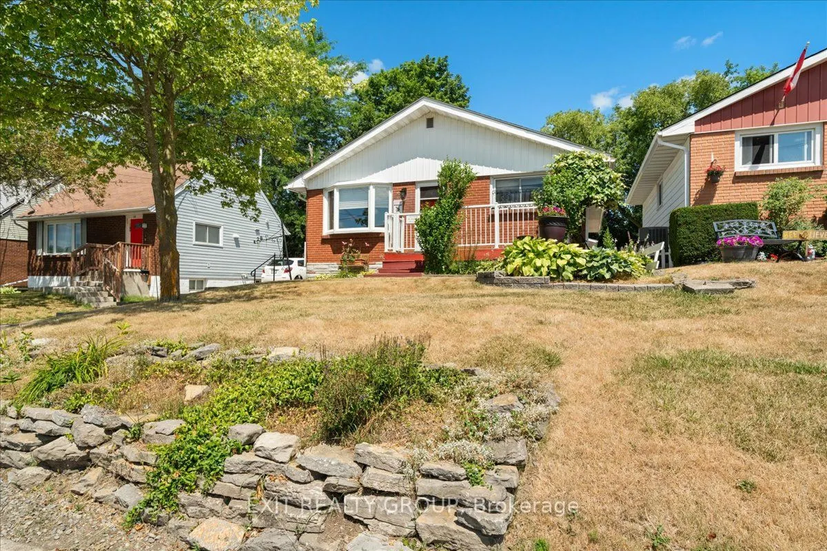 28 Kidd Avenue