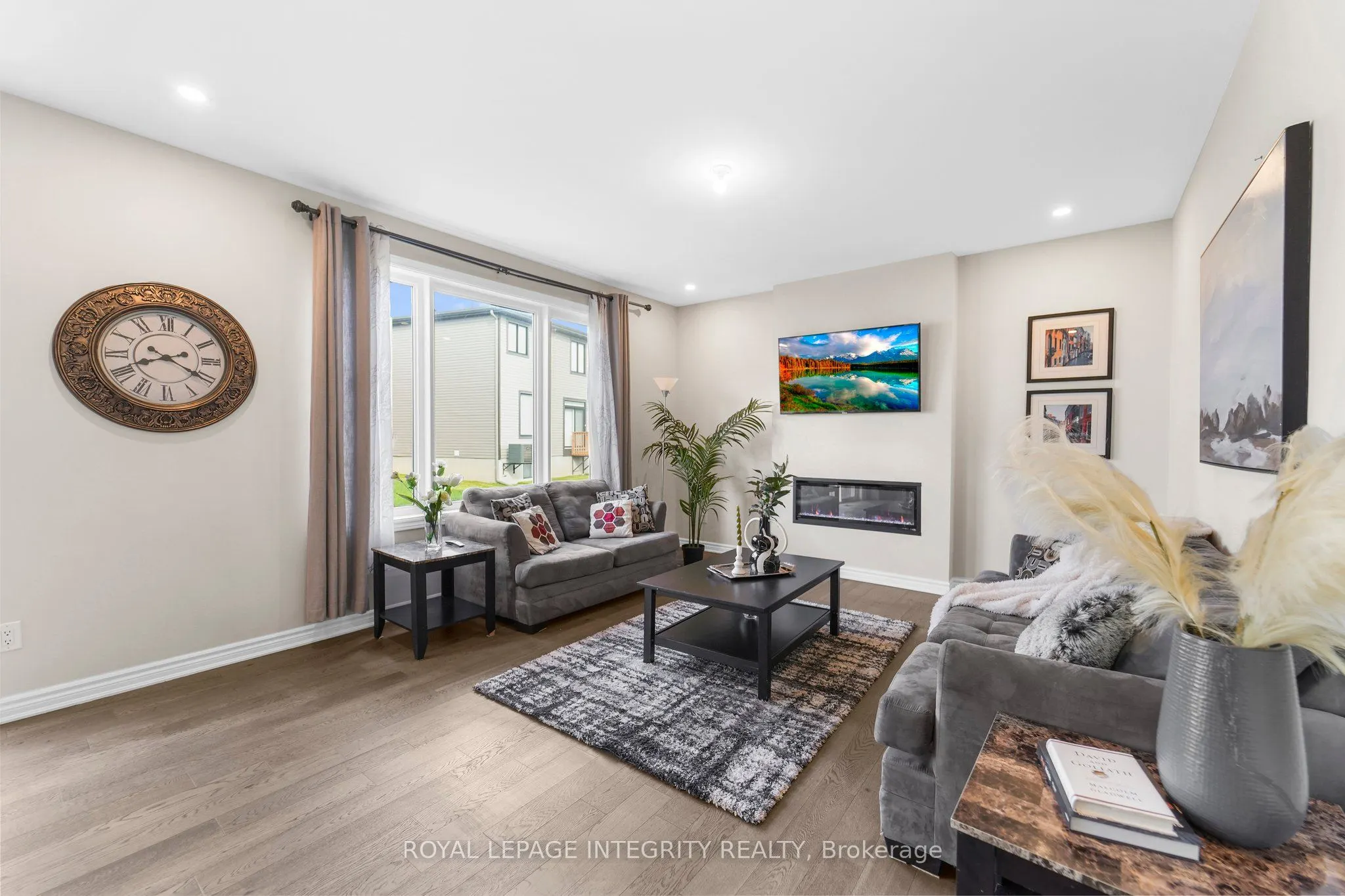 724 Vennecy Terrace