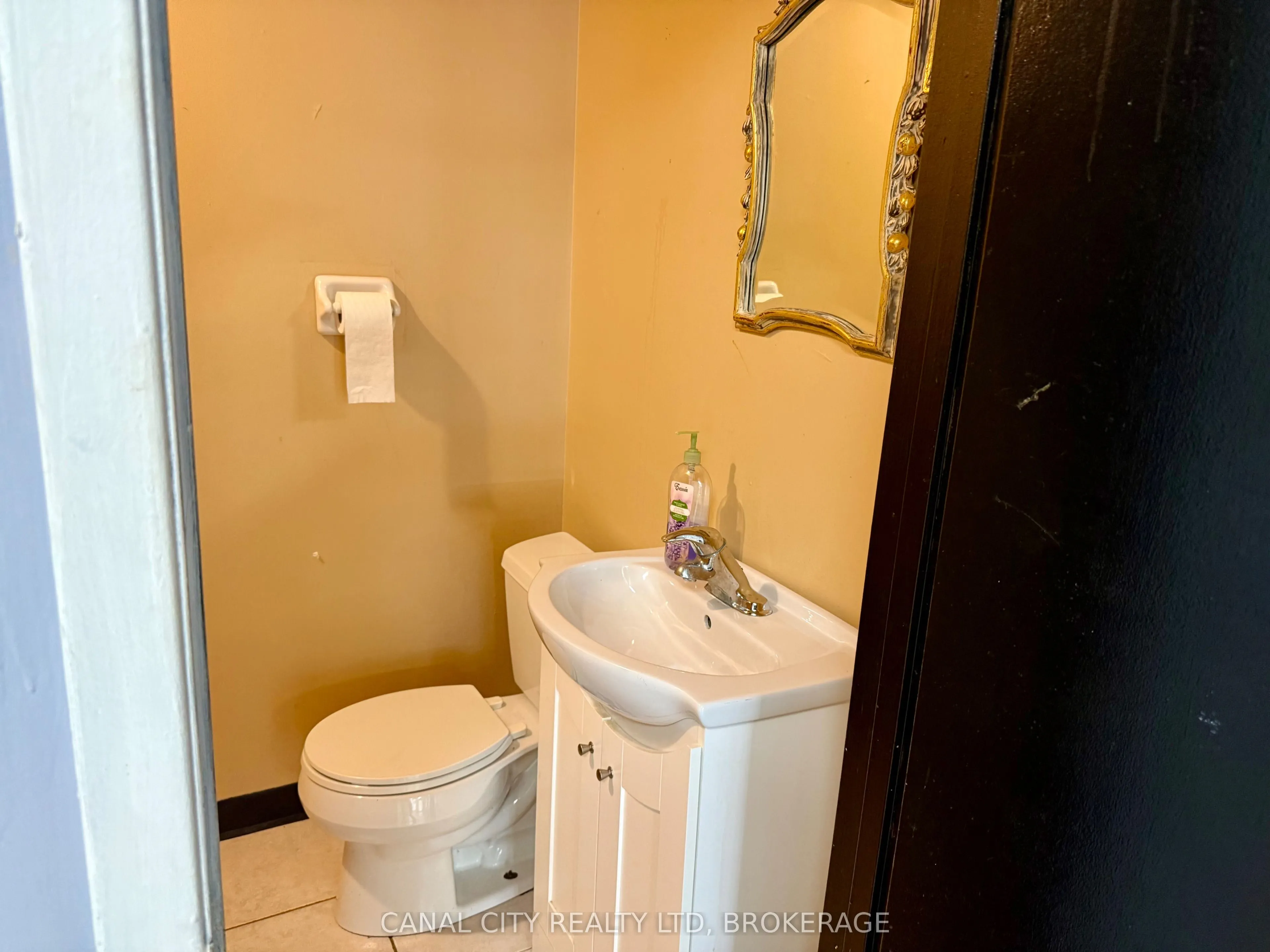 57 FRONT Street S